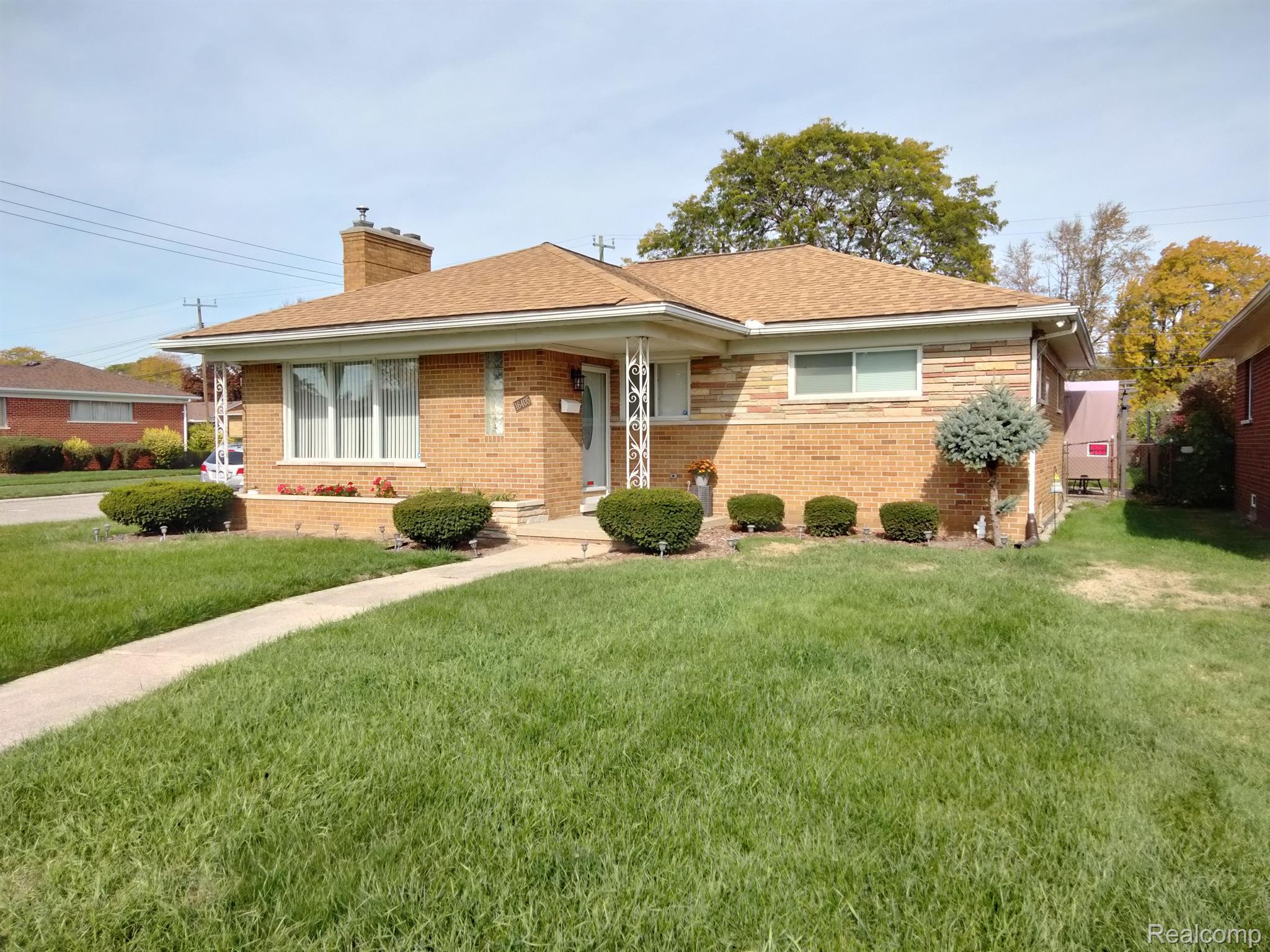 16405 W Collinson Avenue Property Photo 1