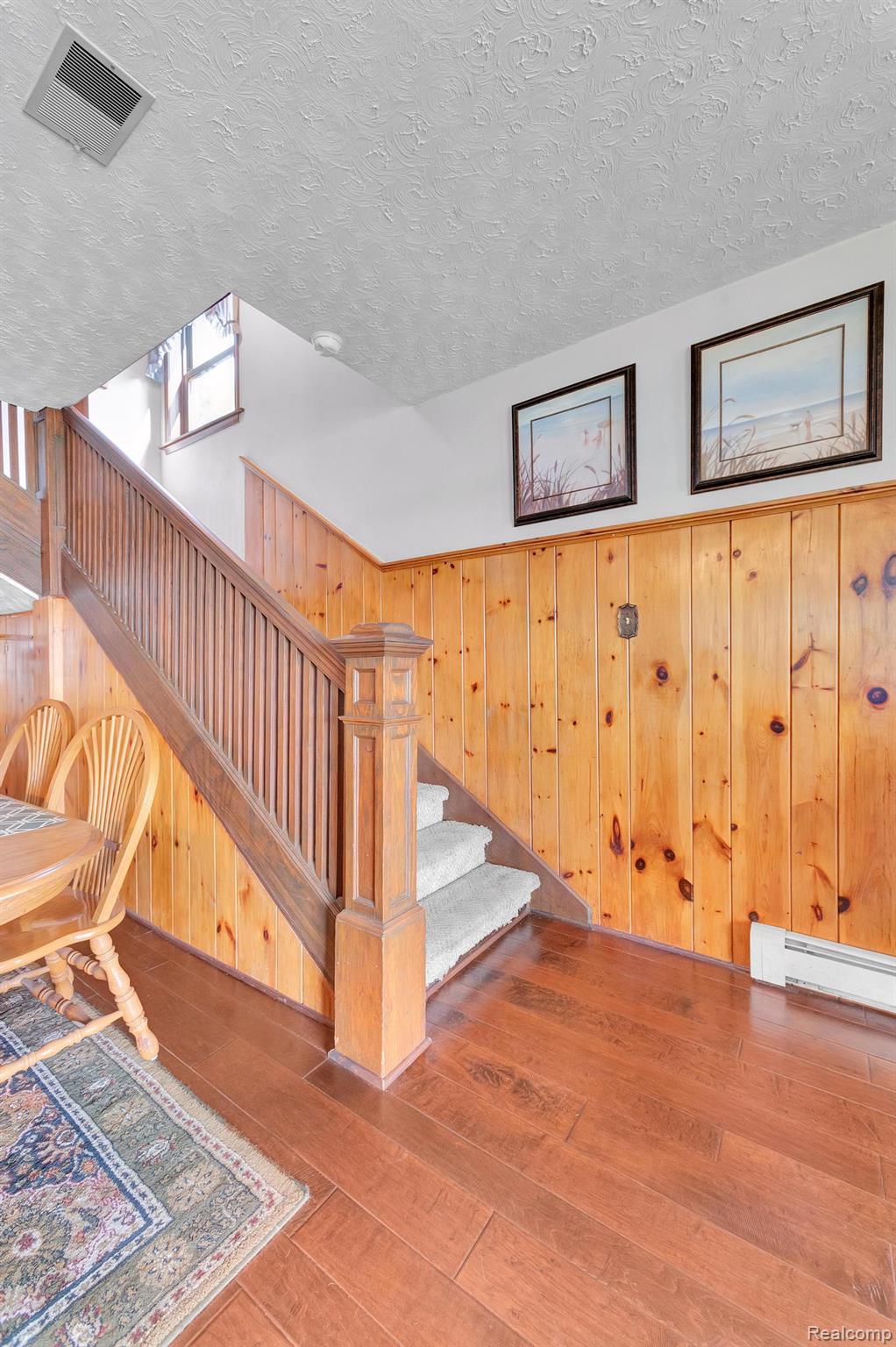 429 Edgewater Property Photo 16