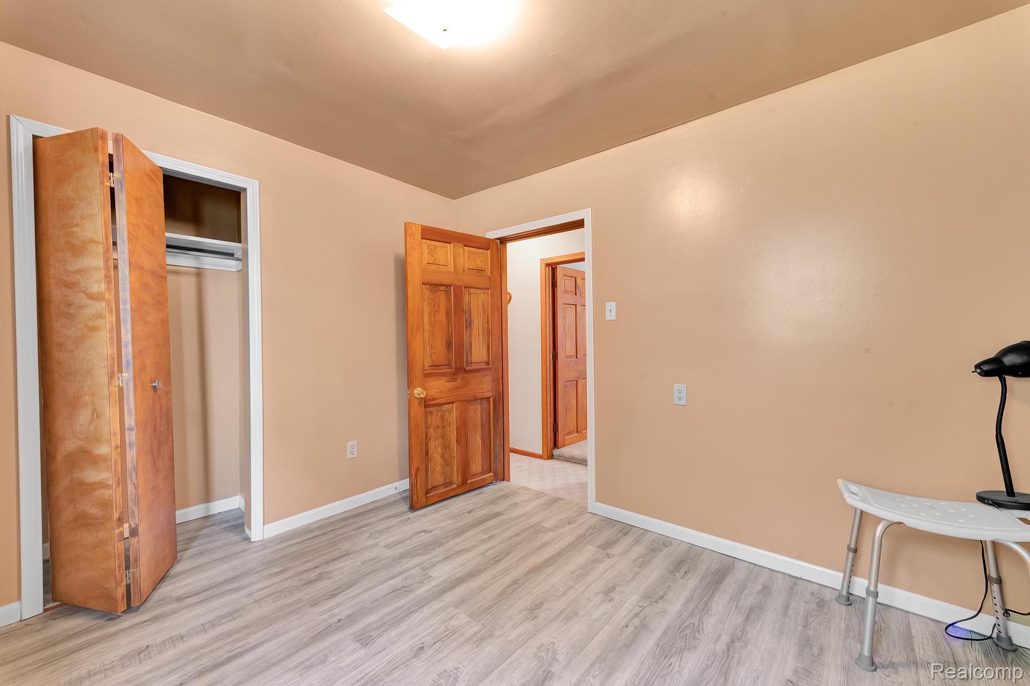 429 Edgewater Property Photo 24