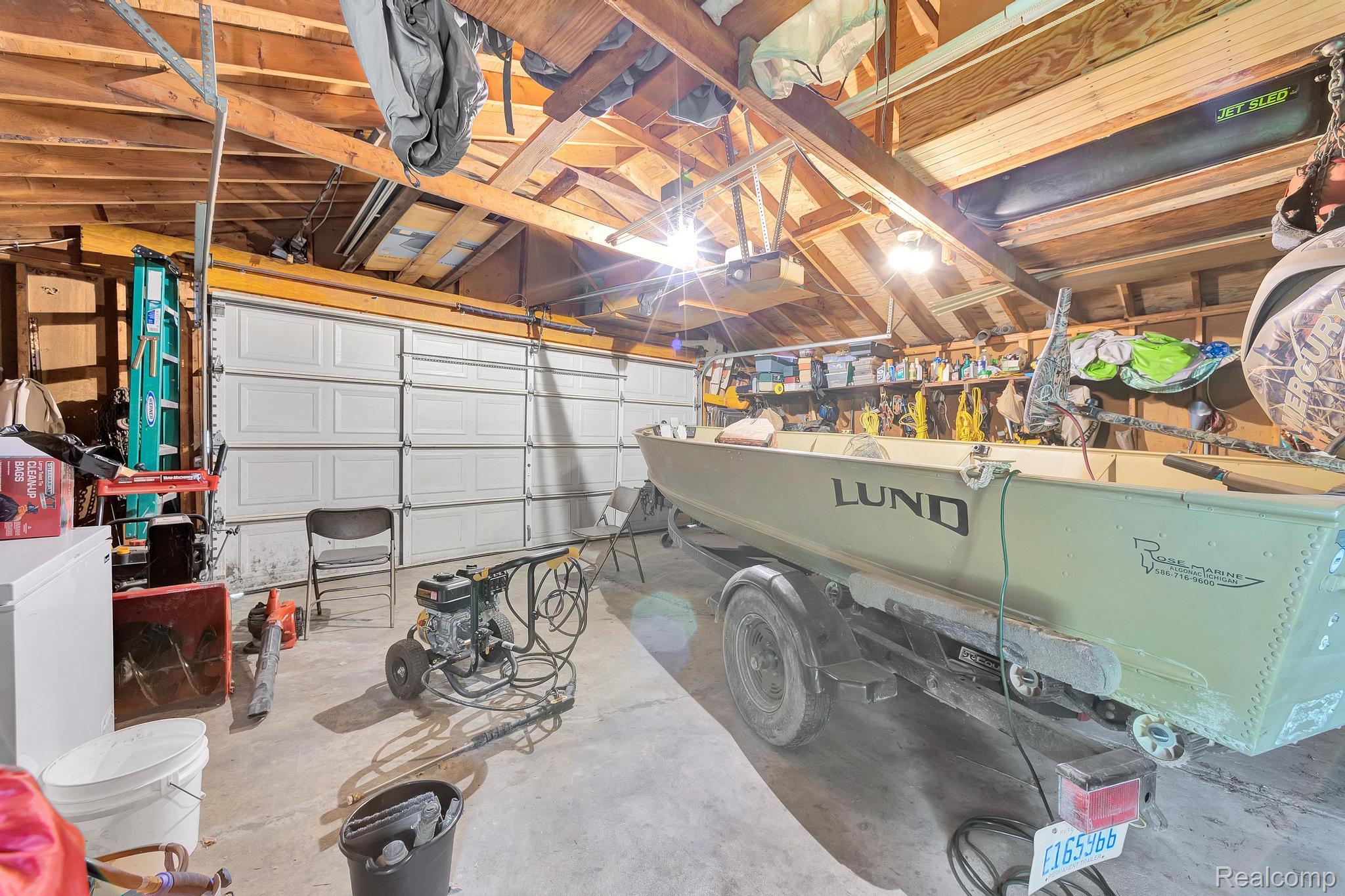 429 Edgewater Property Photo 32
