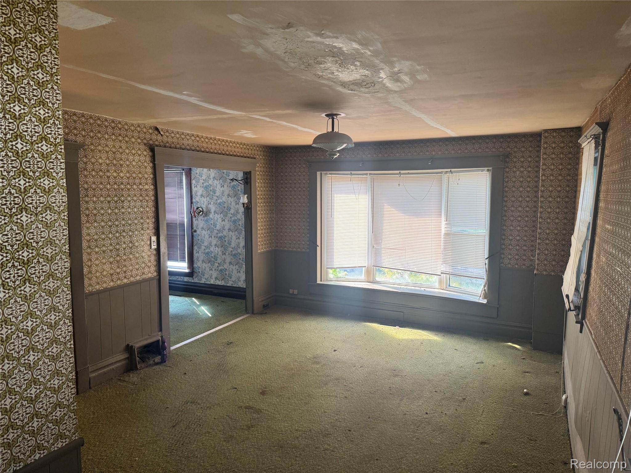 333 Greenly Street Property Photo 5