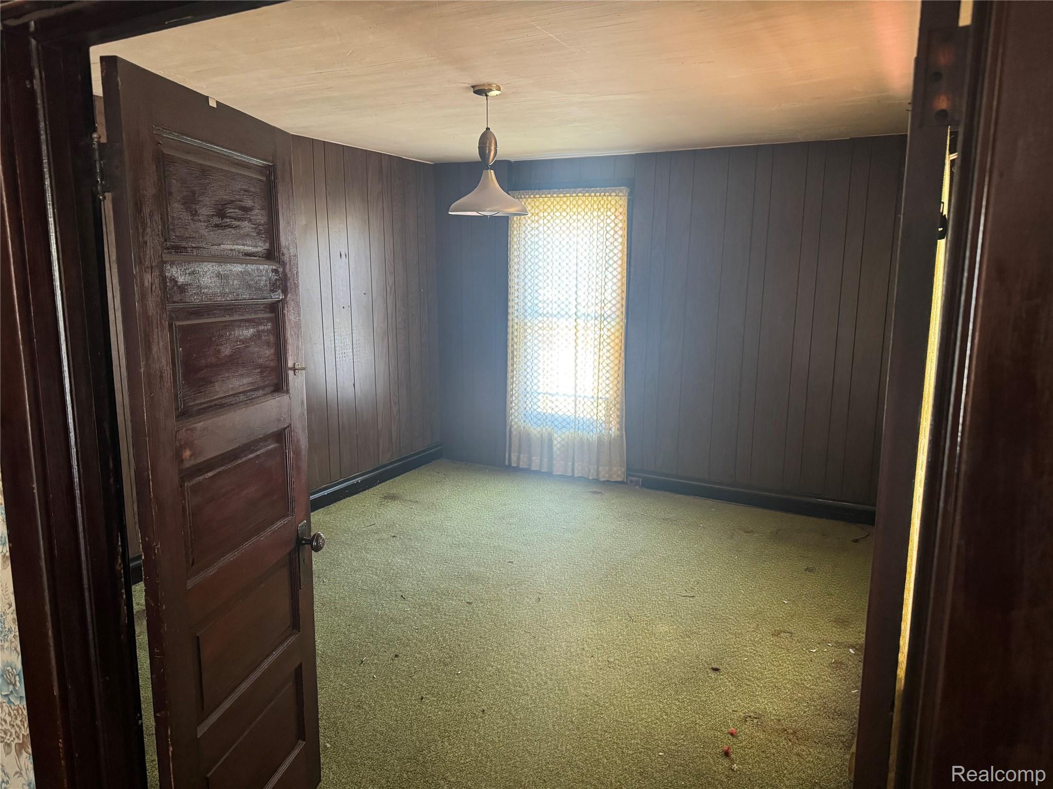 333 Greenly Street Property Photo 9