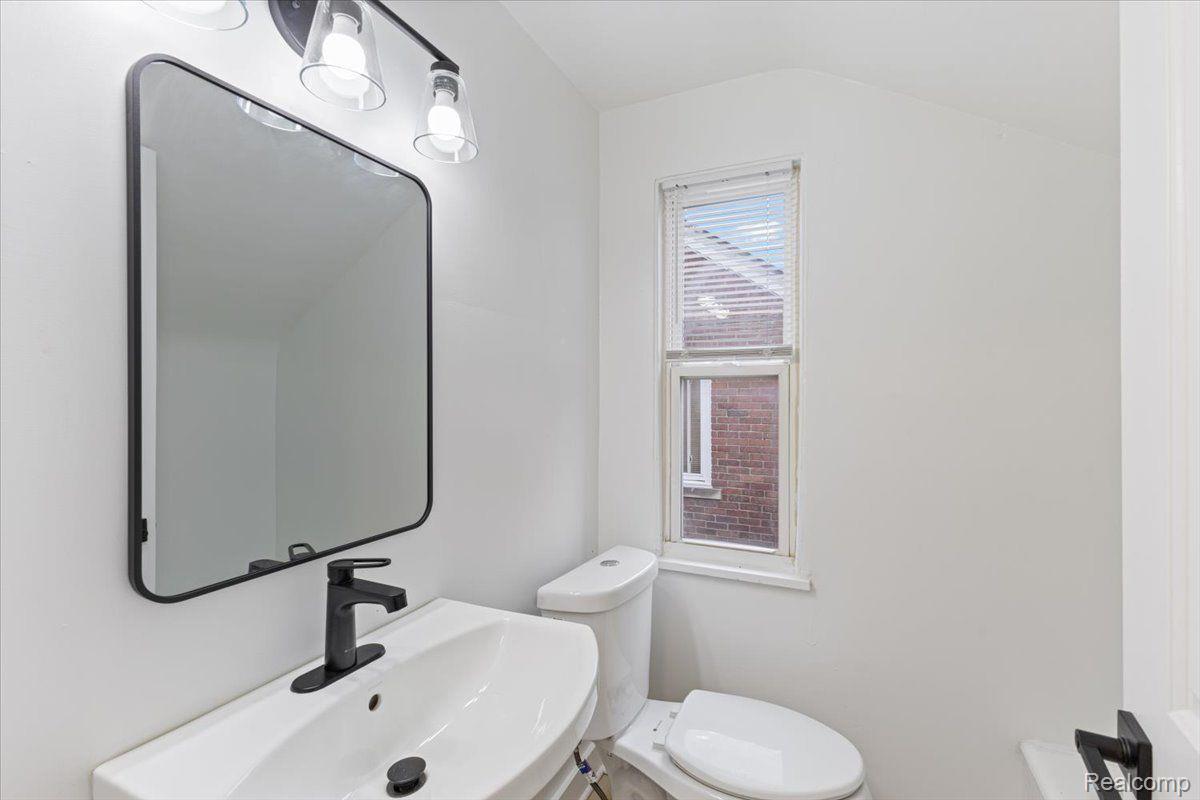 18709 San Juan Drive Property Photo 20