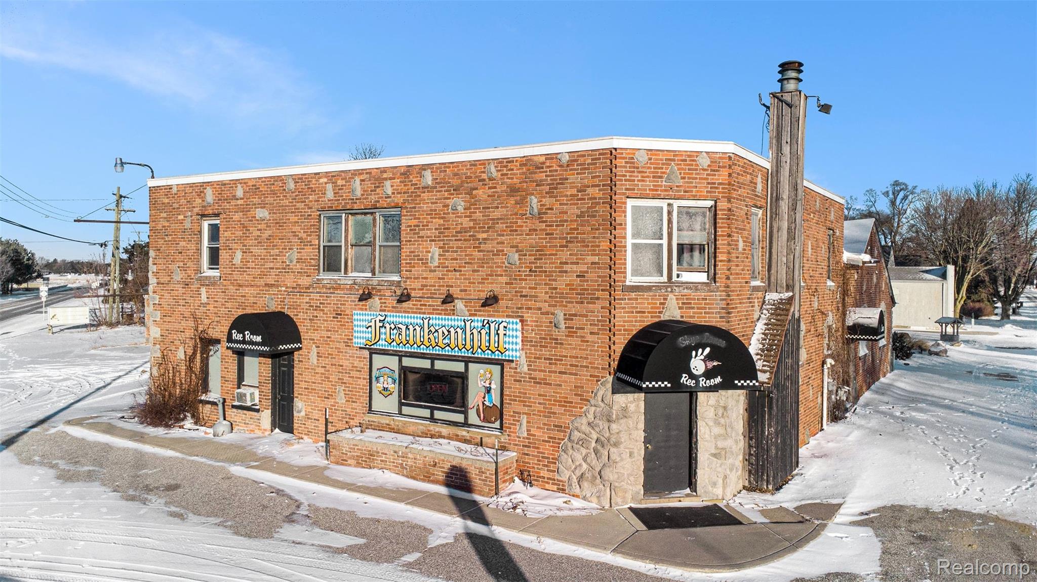 9500 W Saginaw Road