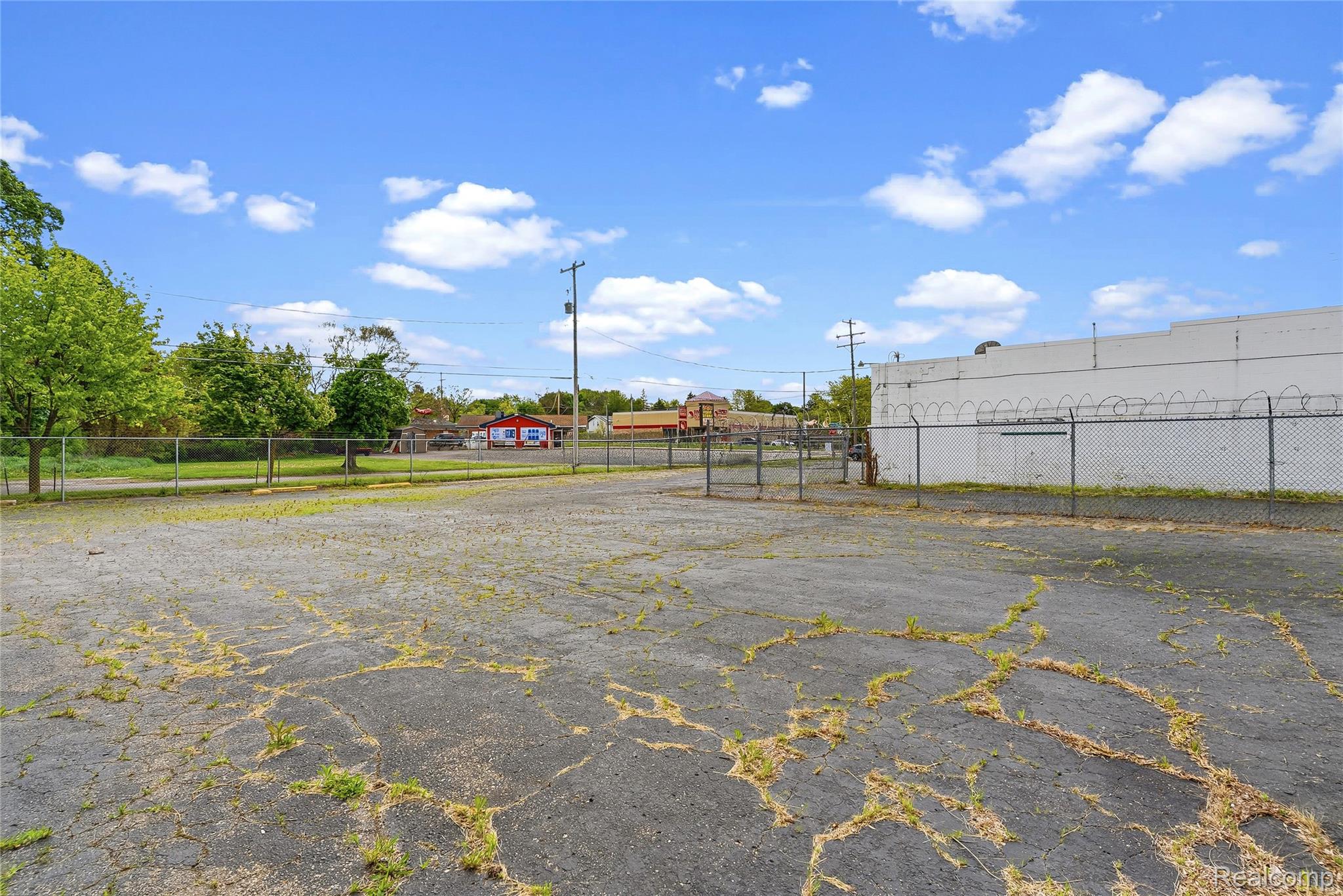 1917 Davison Road Property Photo 6