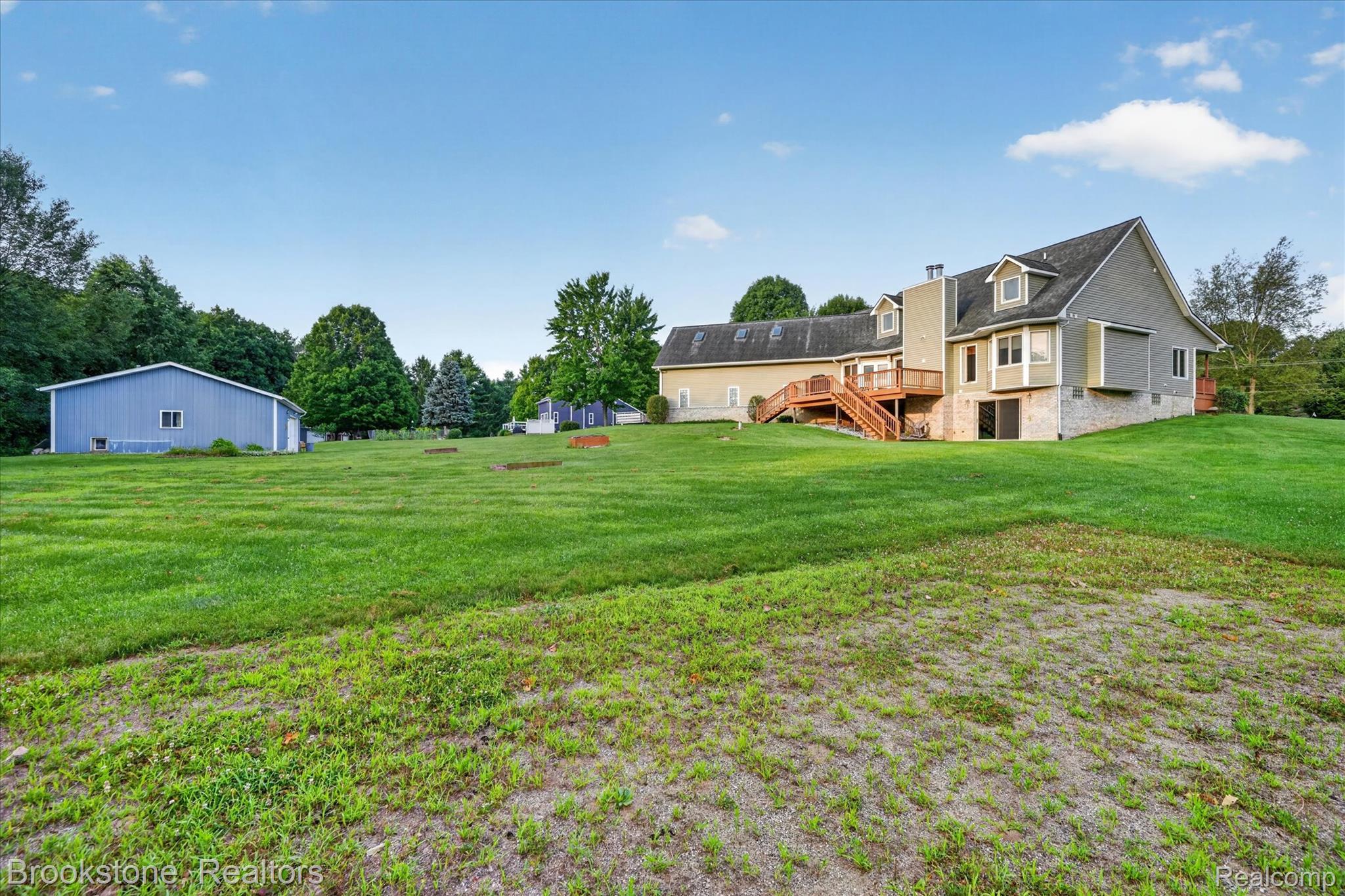 5163 Country Squire Road Property Photo 5