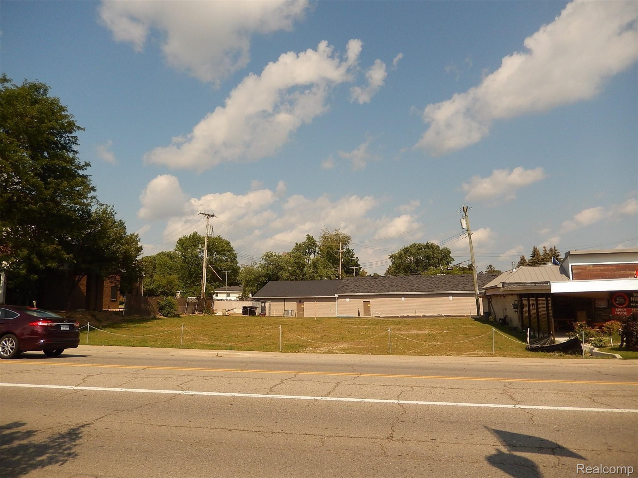 333 S Lafayette Street Property Photo 1