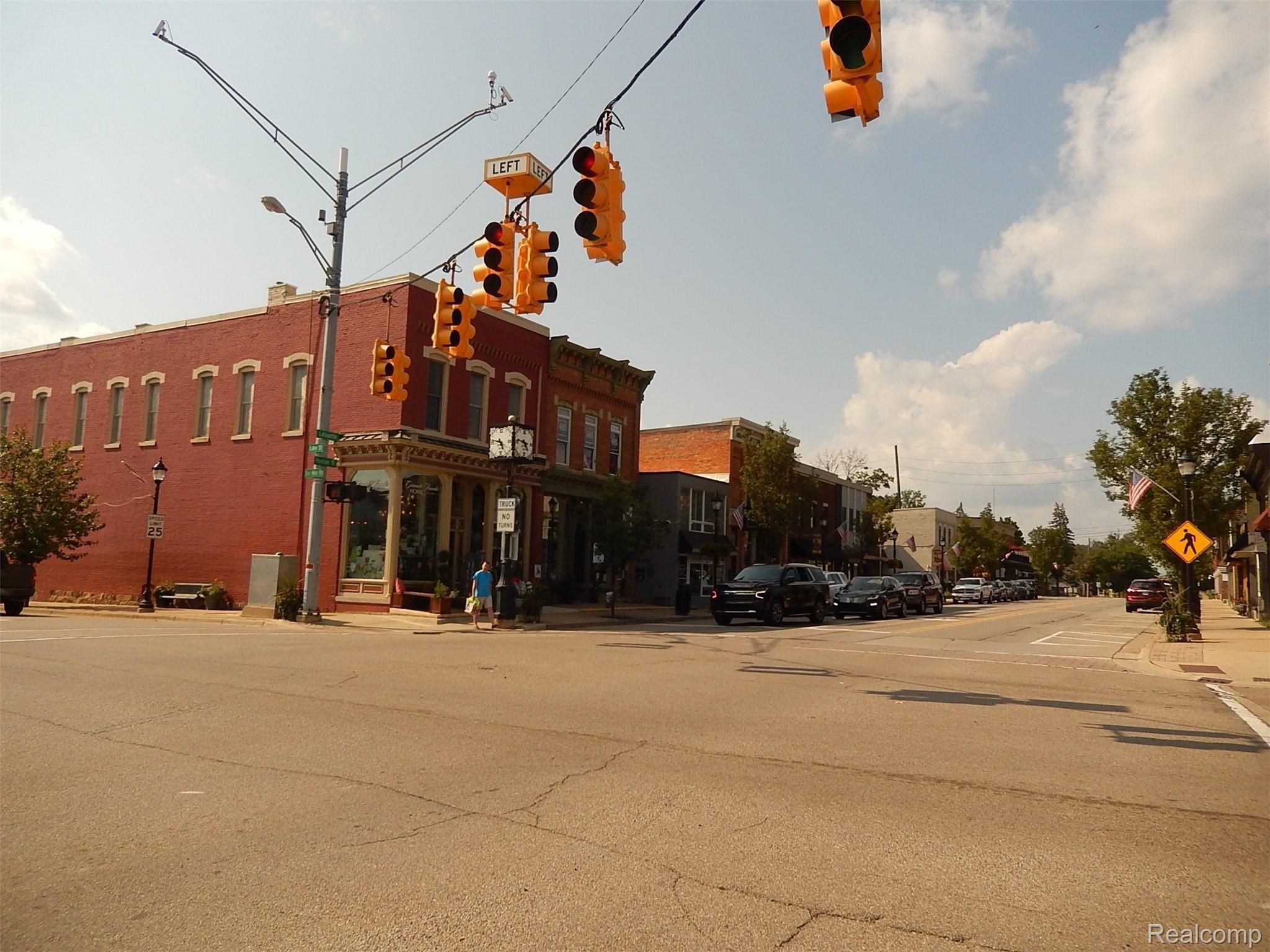 333 S Lafayette Street Property Photo 6