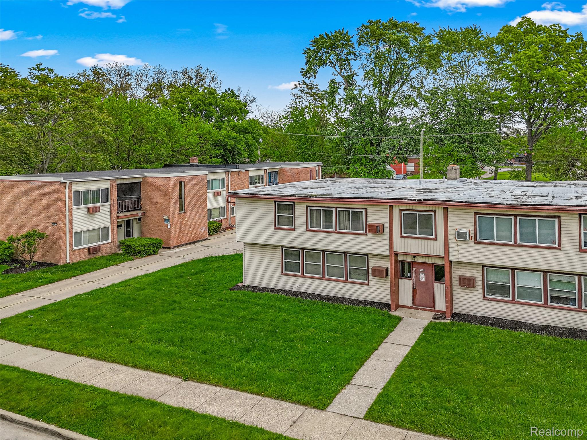 5701-5707 Woodward Street Property Photo 1