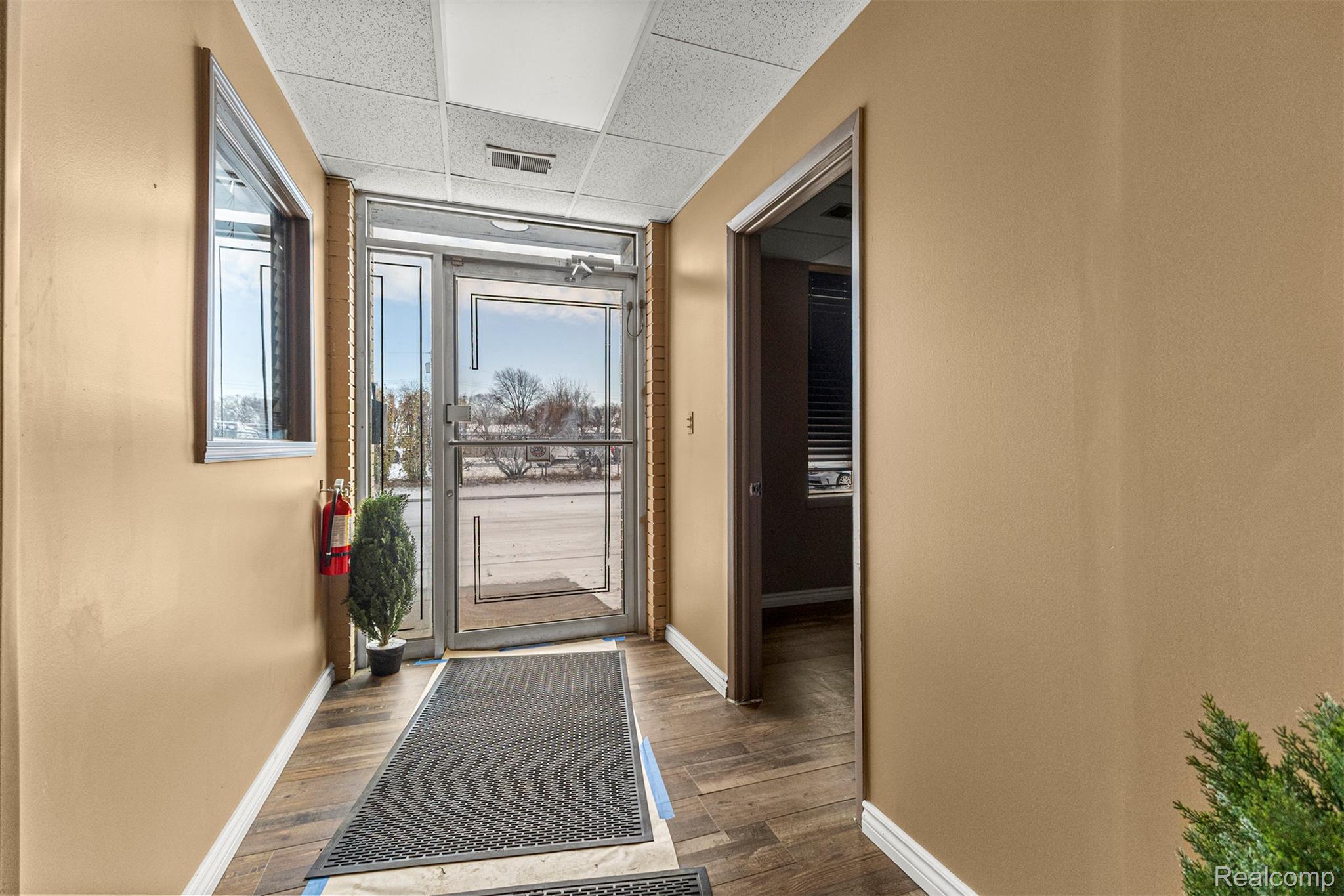 23201 Roseberry Avenue Property Photo 22