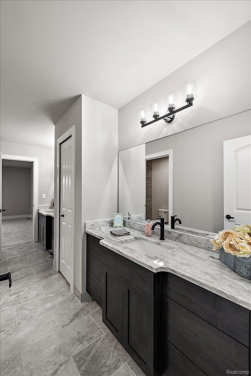 17827 Biscayne Drive Property Photo 43