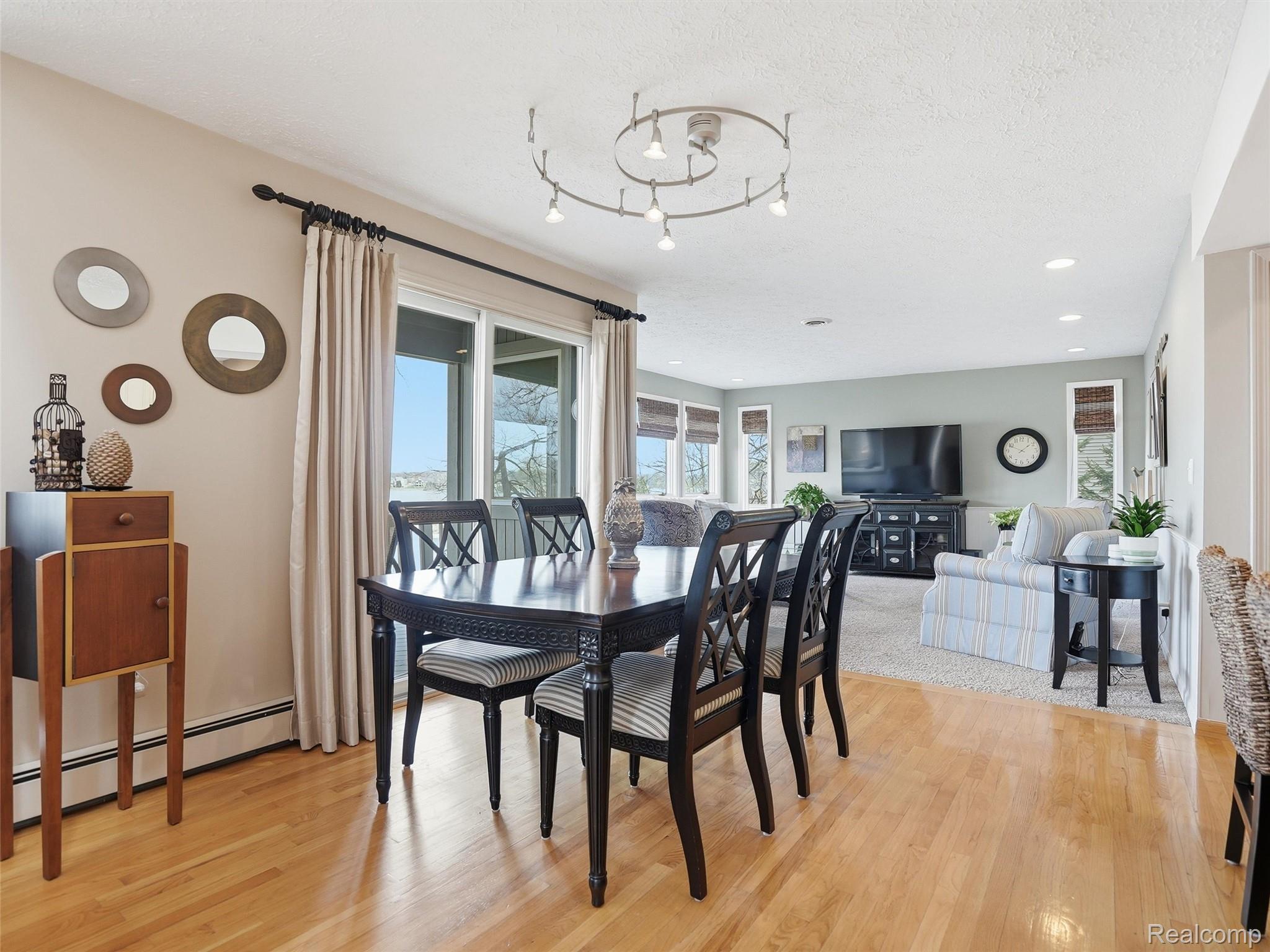 4965 Grover Drive Property Photo 10
