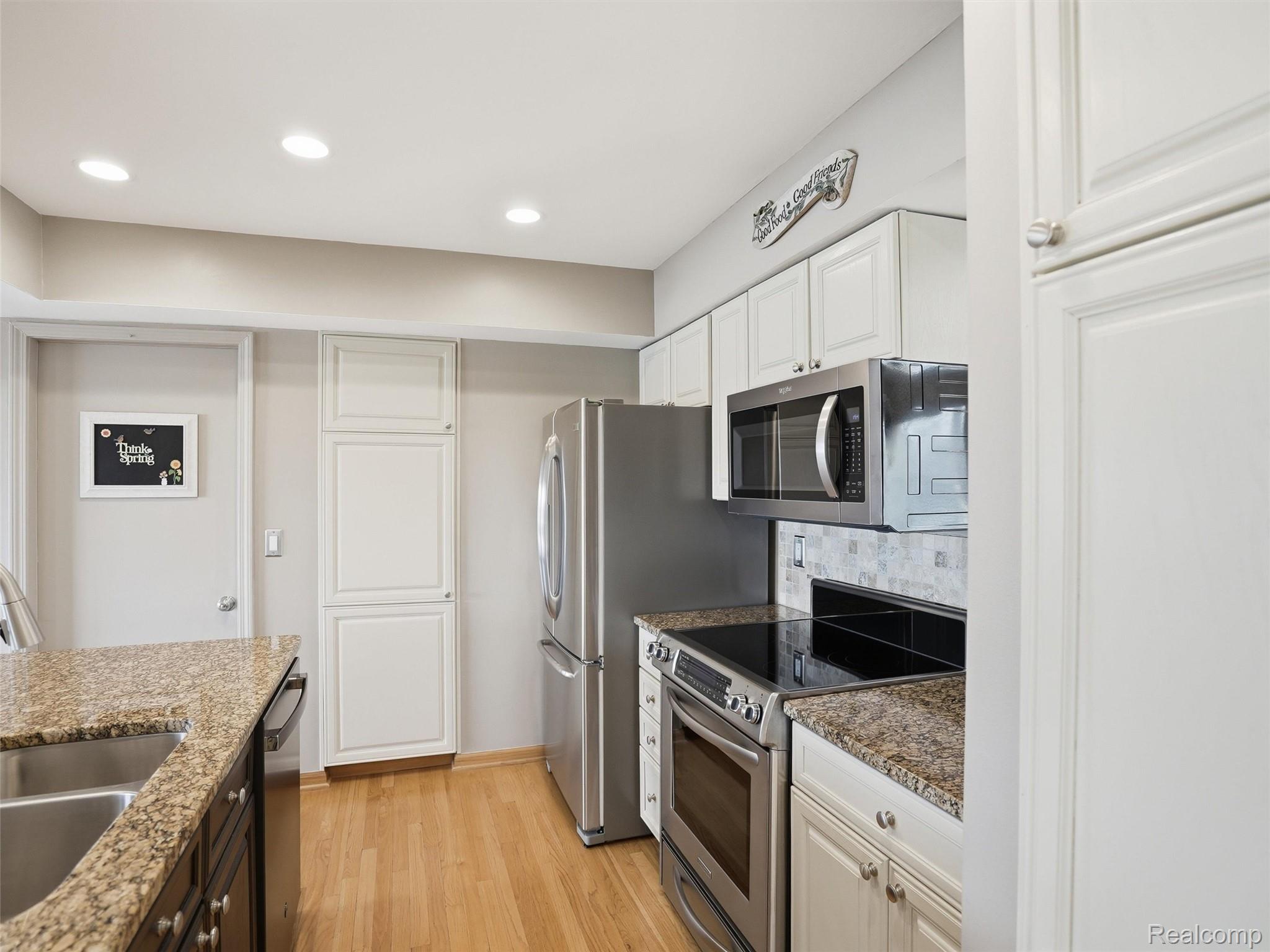 4965 Grover Drive Property Photo 16