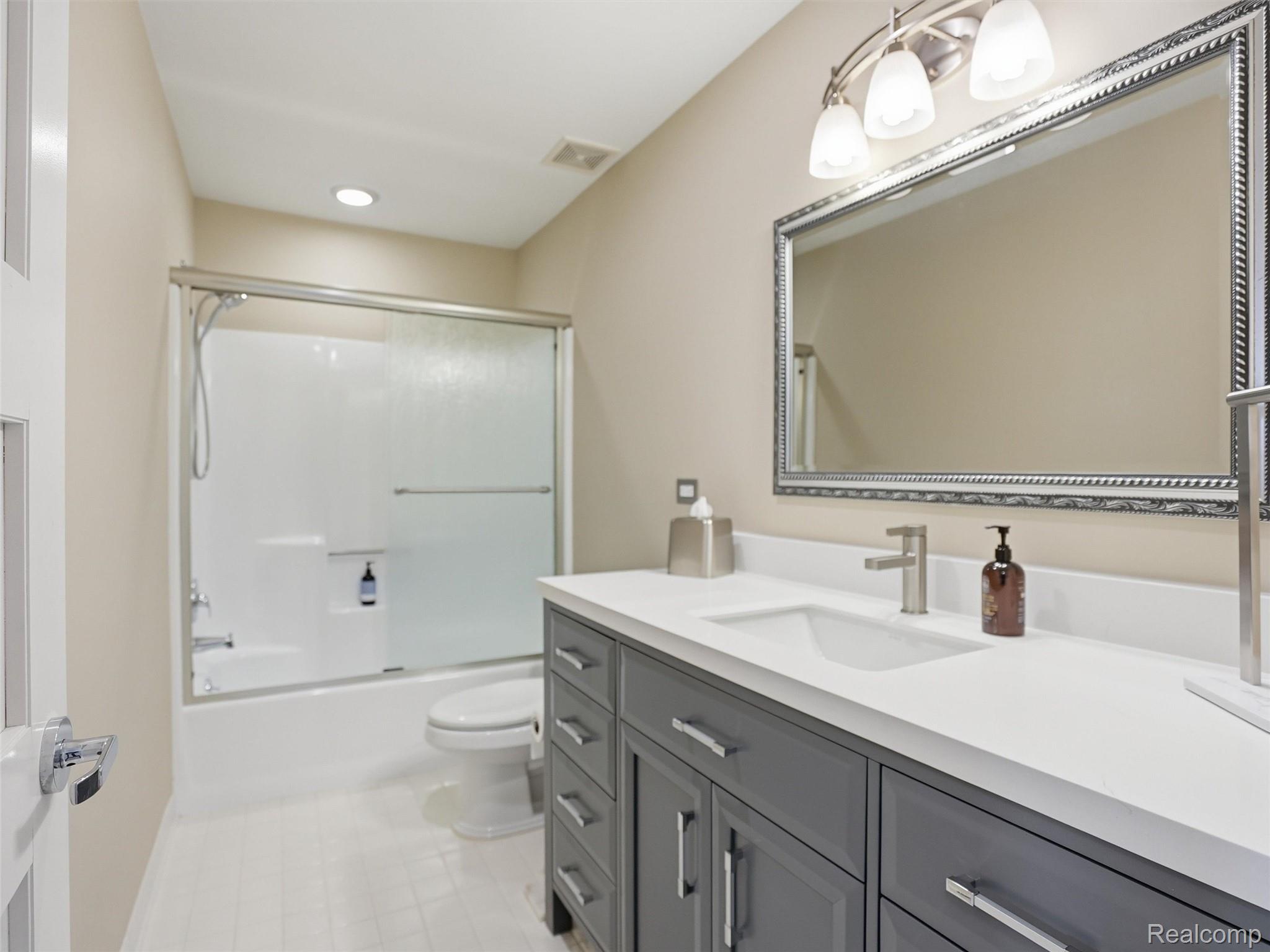 4965 Grover Drive Property Photo 33