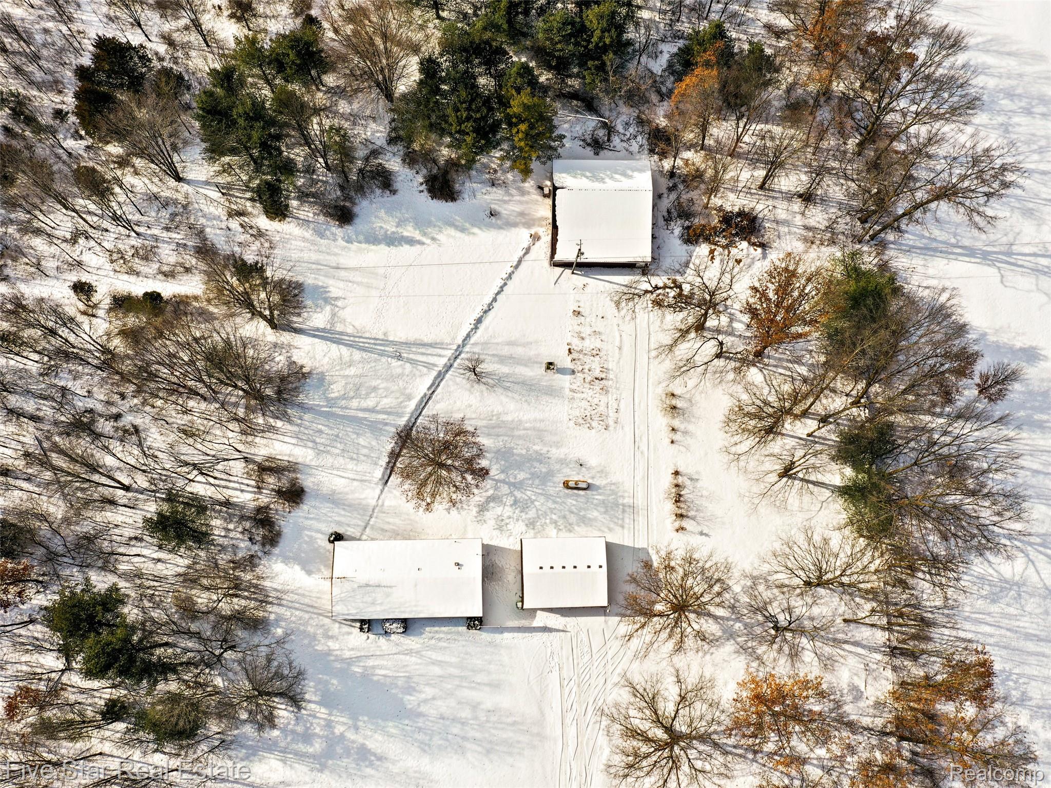2185 Armond Road Property Photo 1