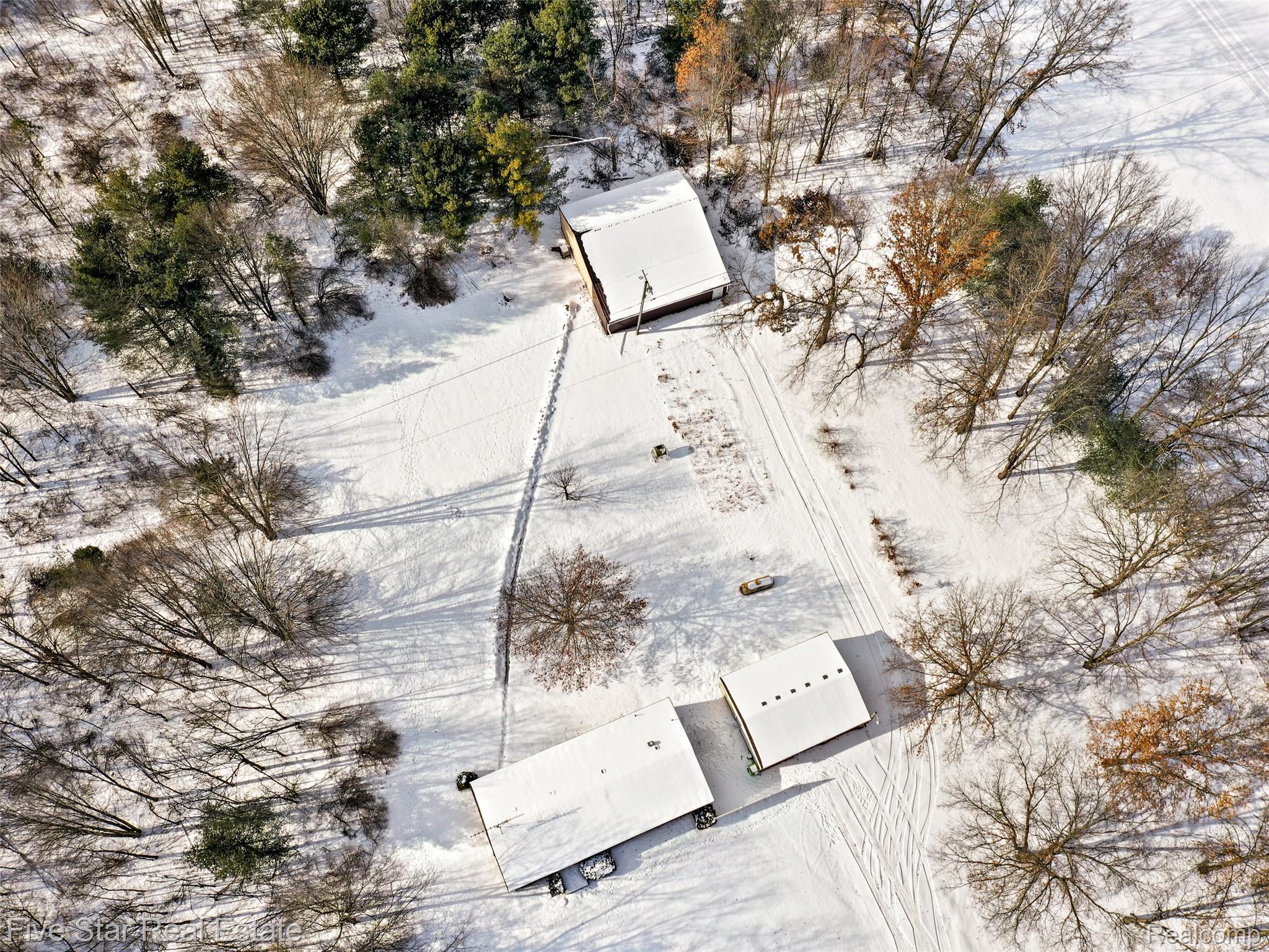 2185 Armond Road Property Photo 3