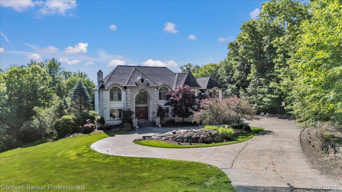 4359 Longview Drive Property Photo 1