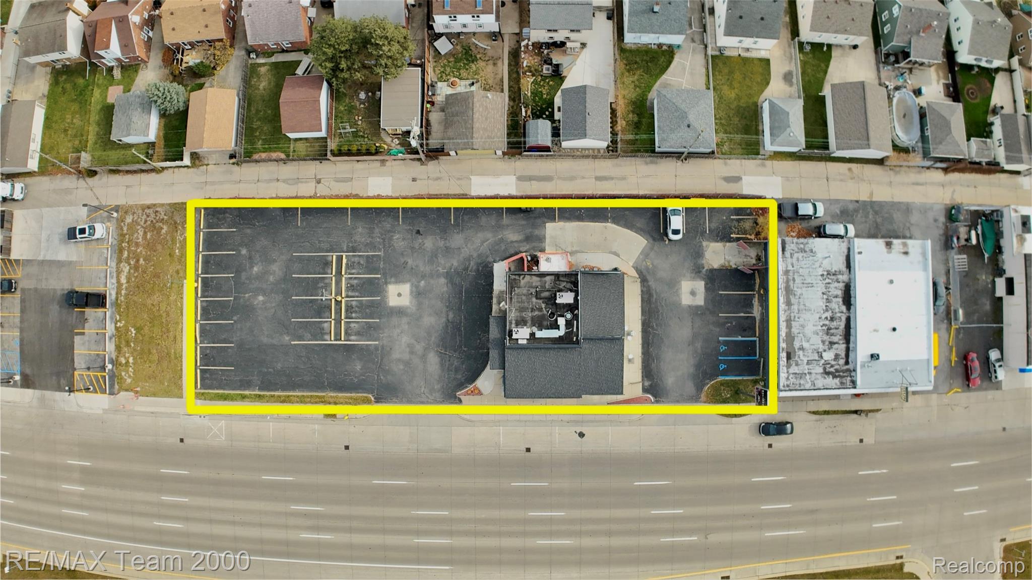 1297 Fort Street Property Photo 4