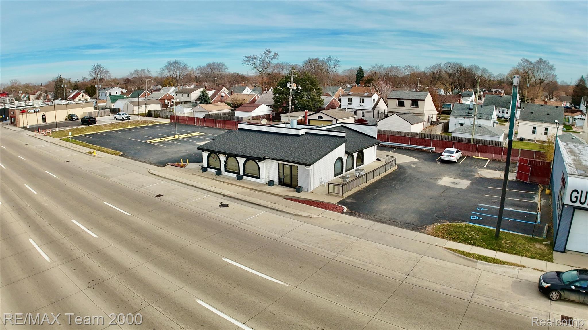 1297 Fort Street Property Photo 6