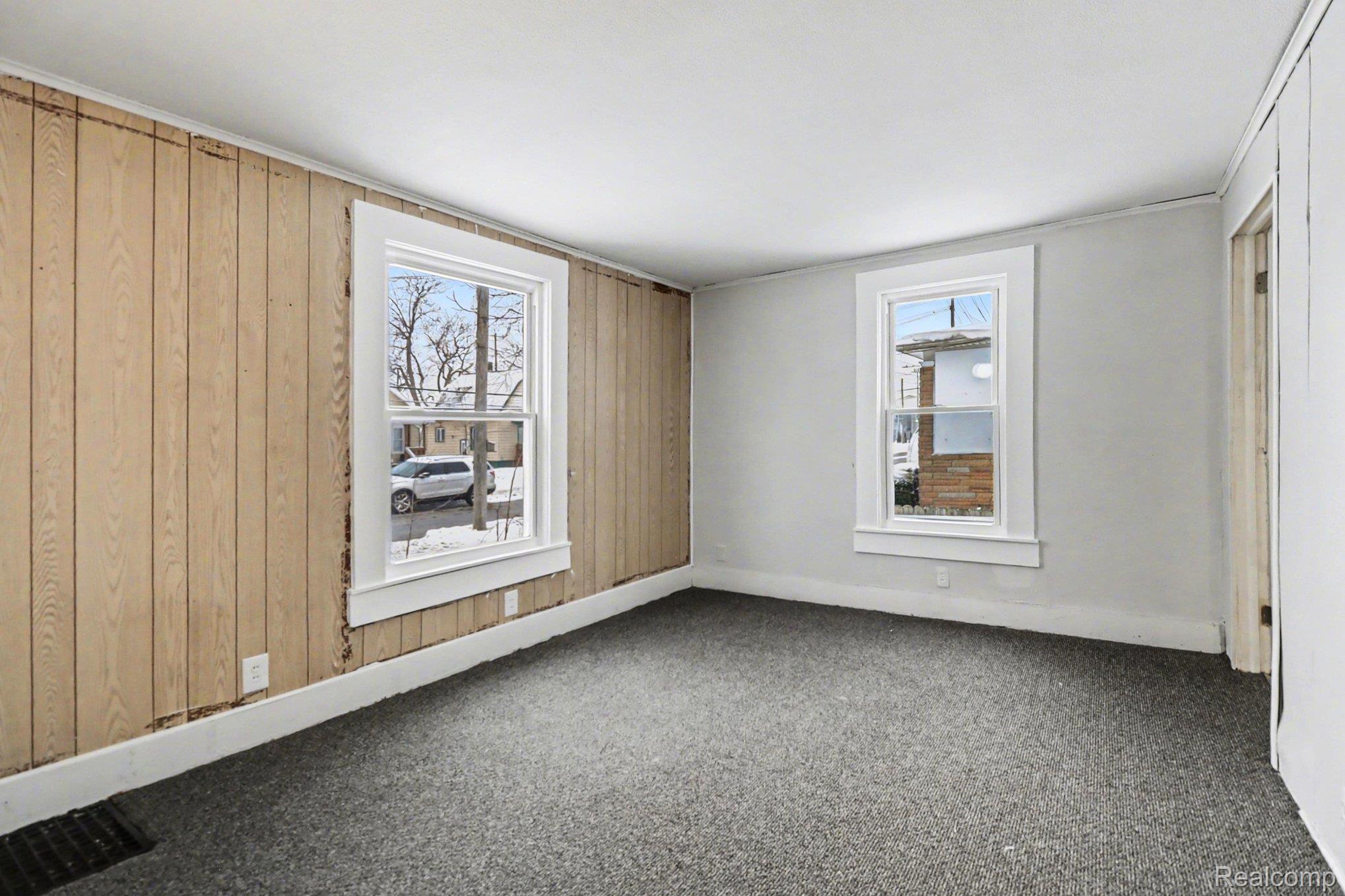 714 W 8th Street Property Photo 13