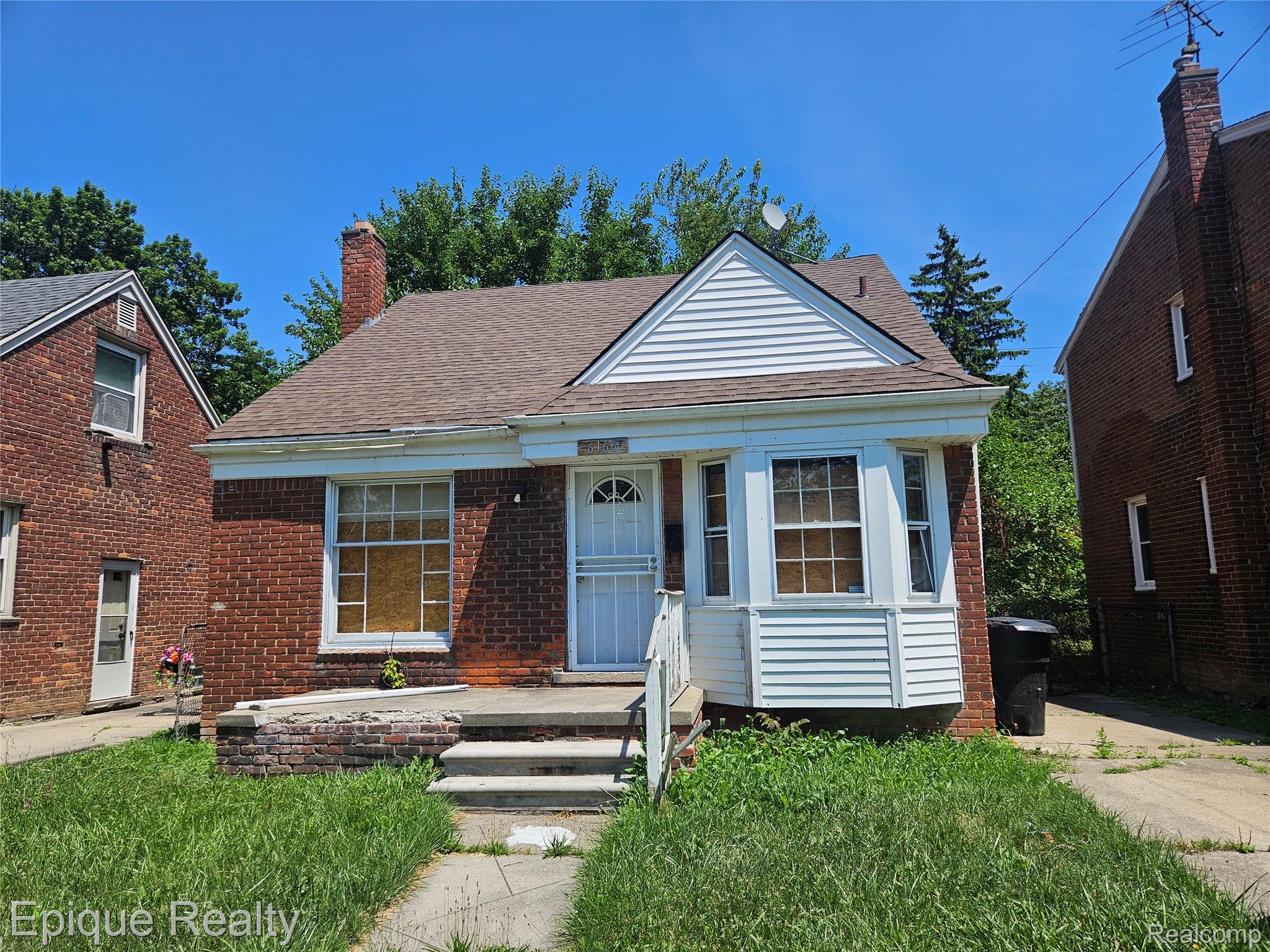 6166 Farmbrook Street Property Photo 1