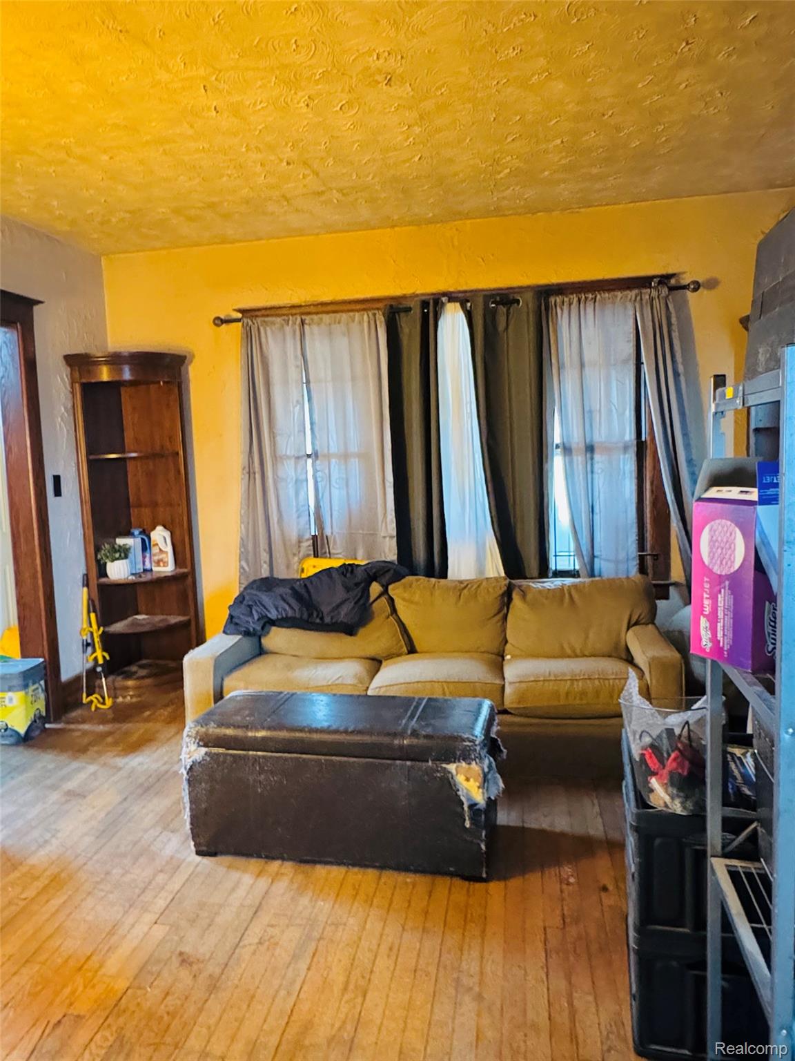 148 Waverly Street Property Photo 5