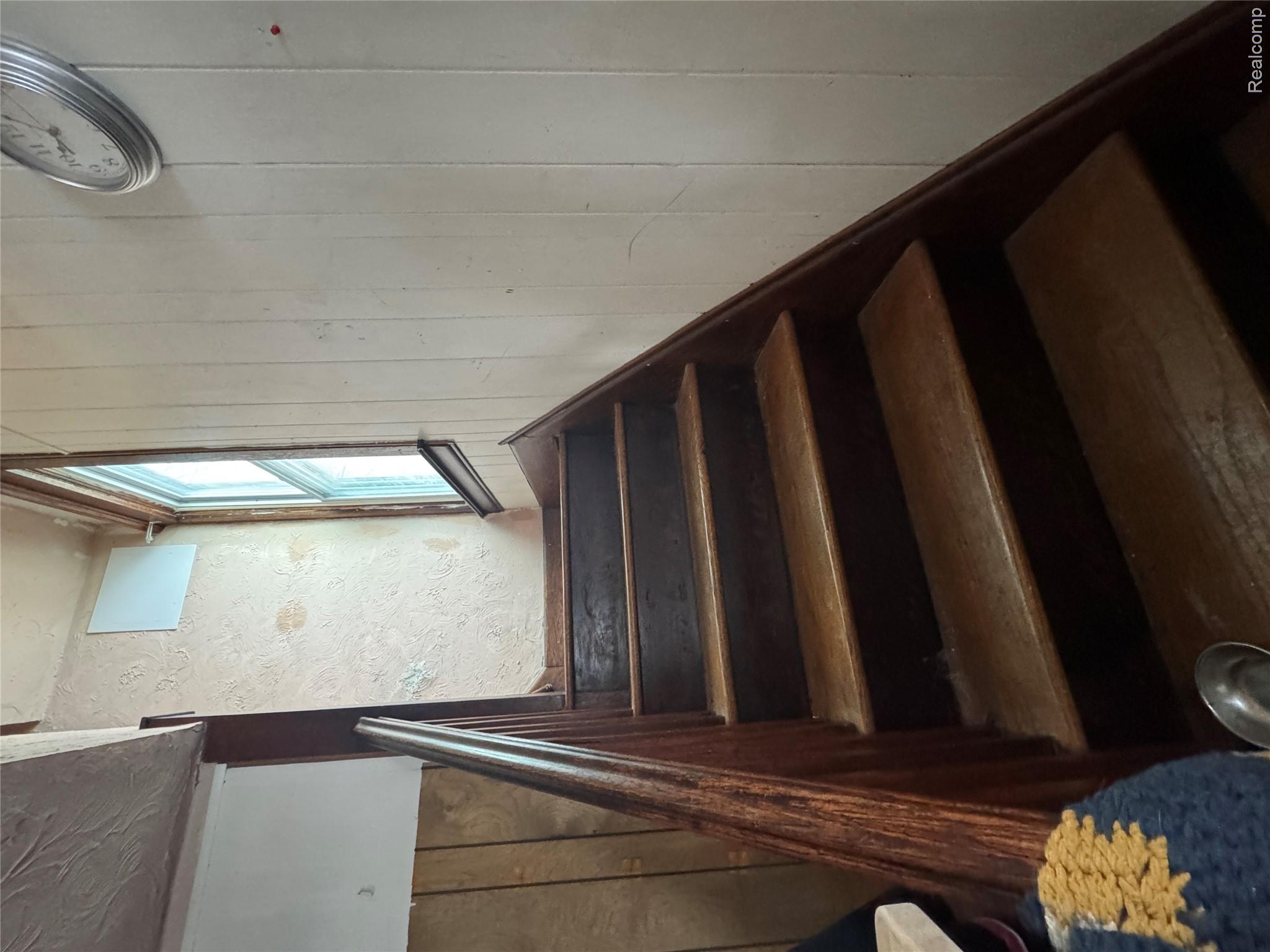 148 Waverly Street Property Photo 9