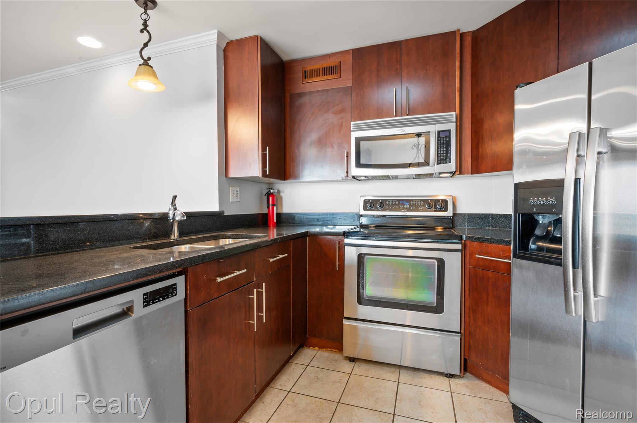 1001 W Jefferson Avenue 9d Property Photo 14