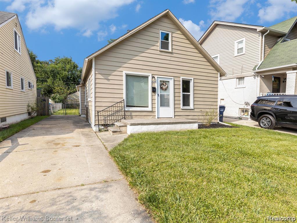 1419 Morris Avenue Property Photo 1
