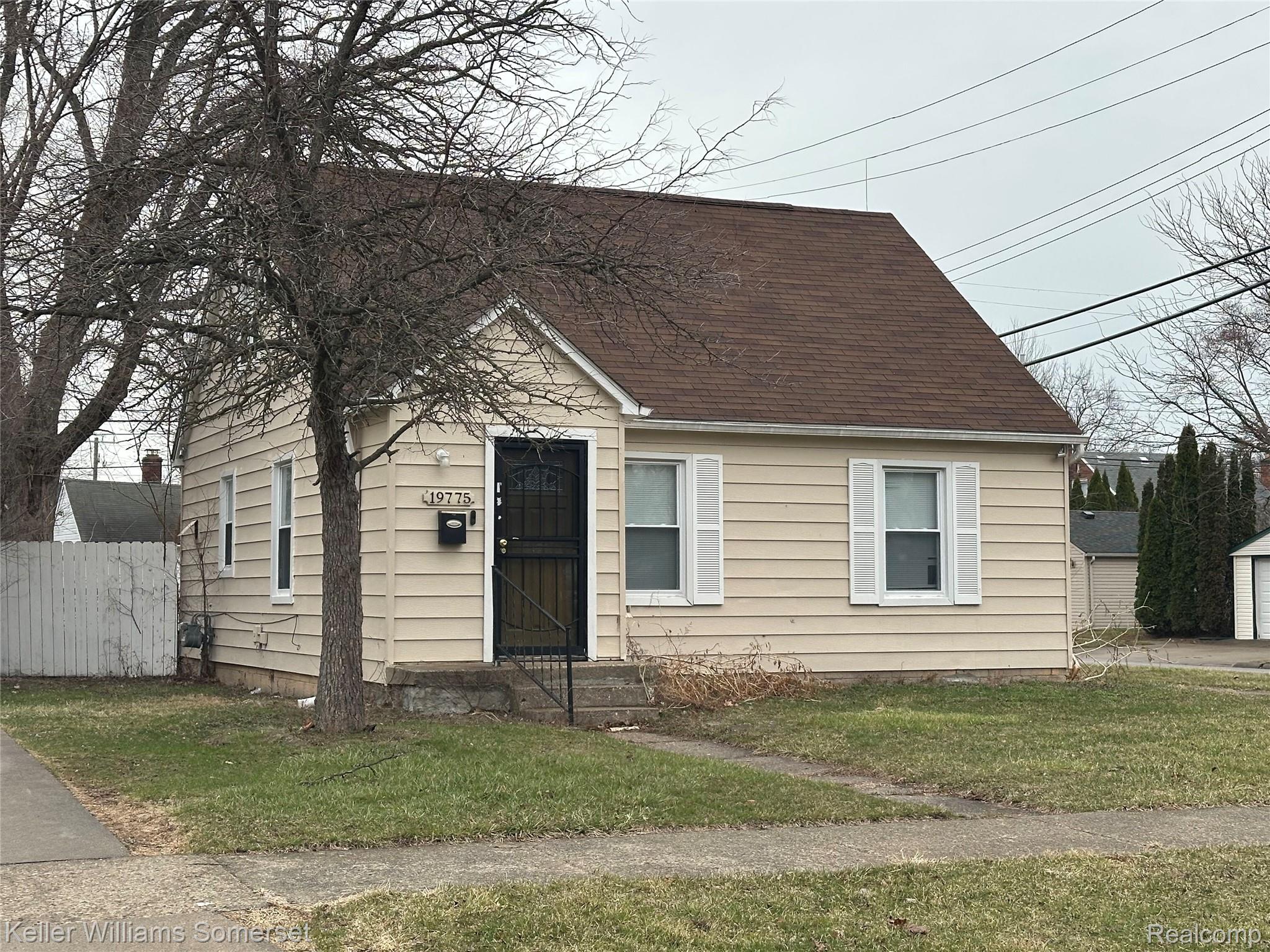 19775 Kingsville Street Property Photo 1