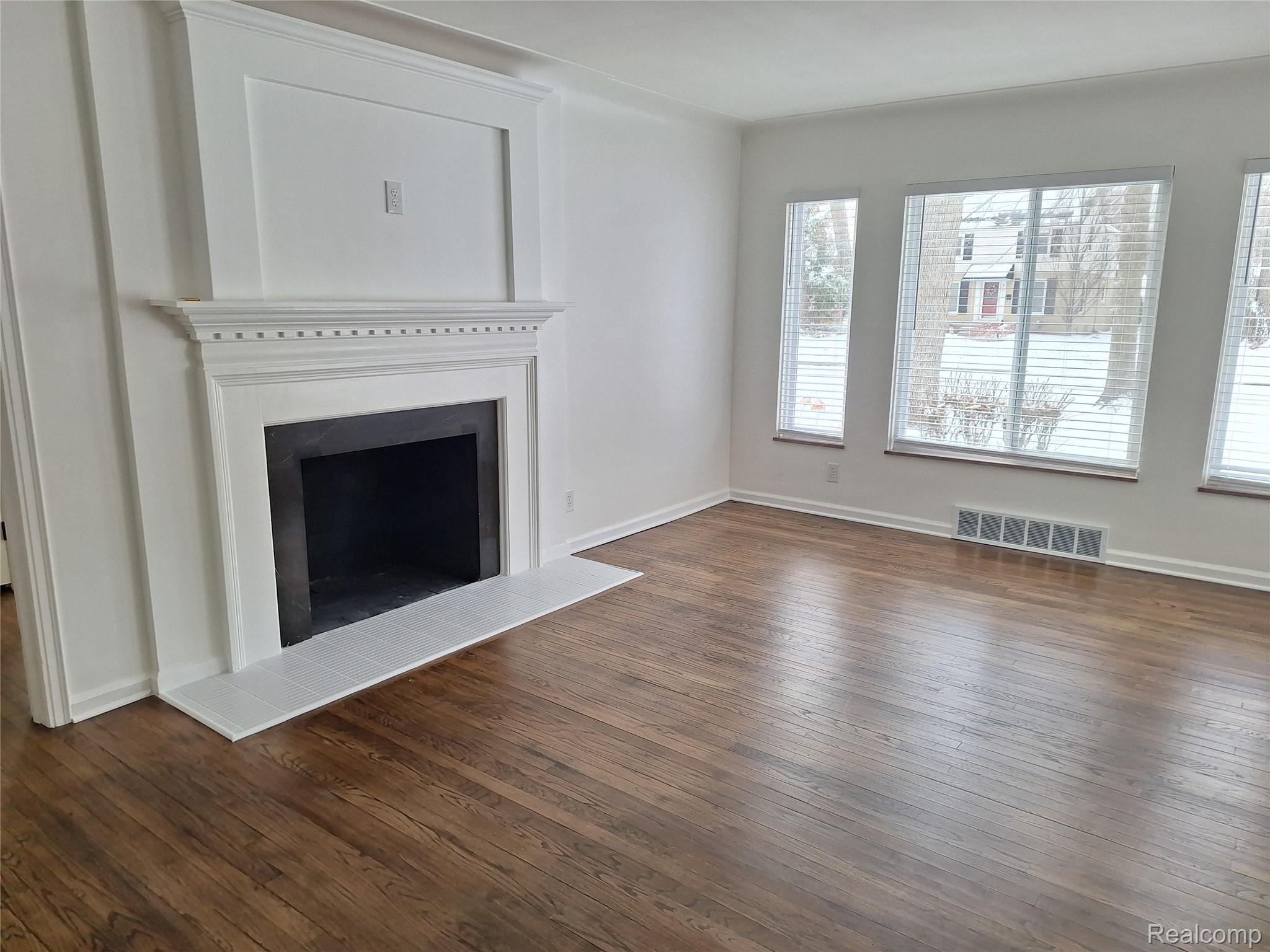 607 S Connecticut Avenue Property Photo 4