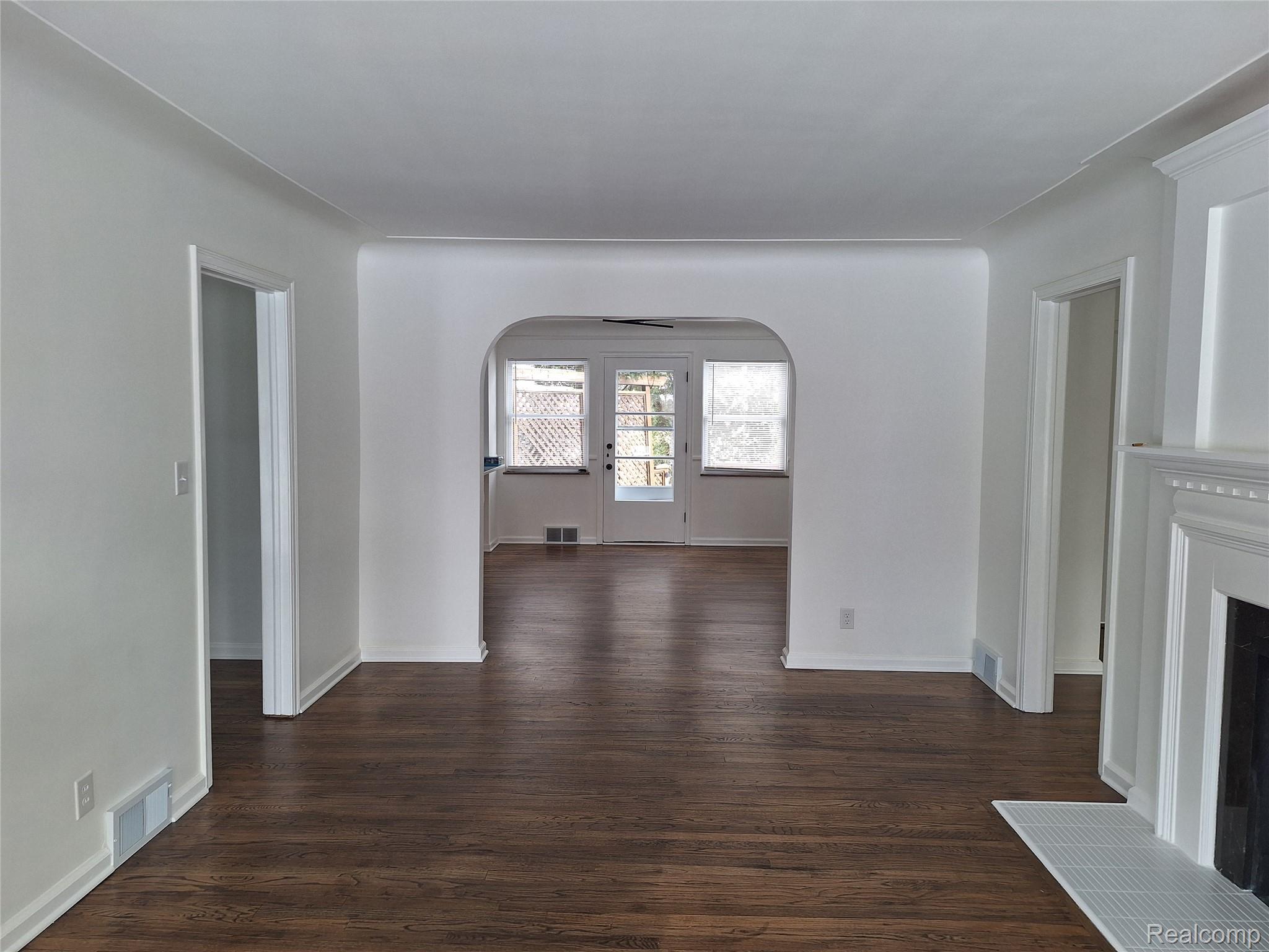 607 S Connecticut Avenue Property Photo 7