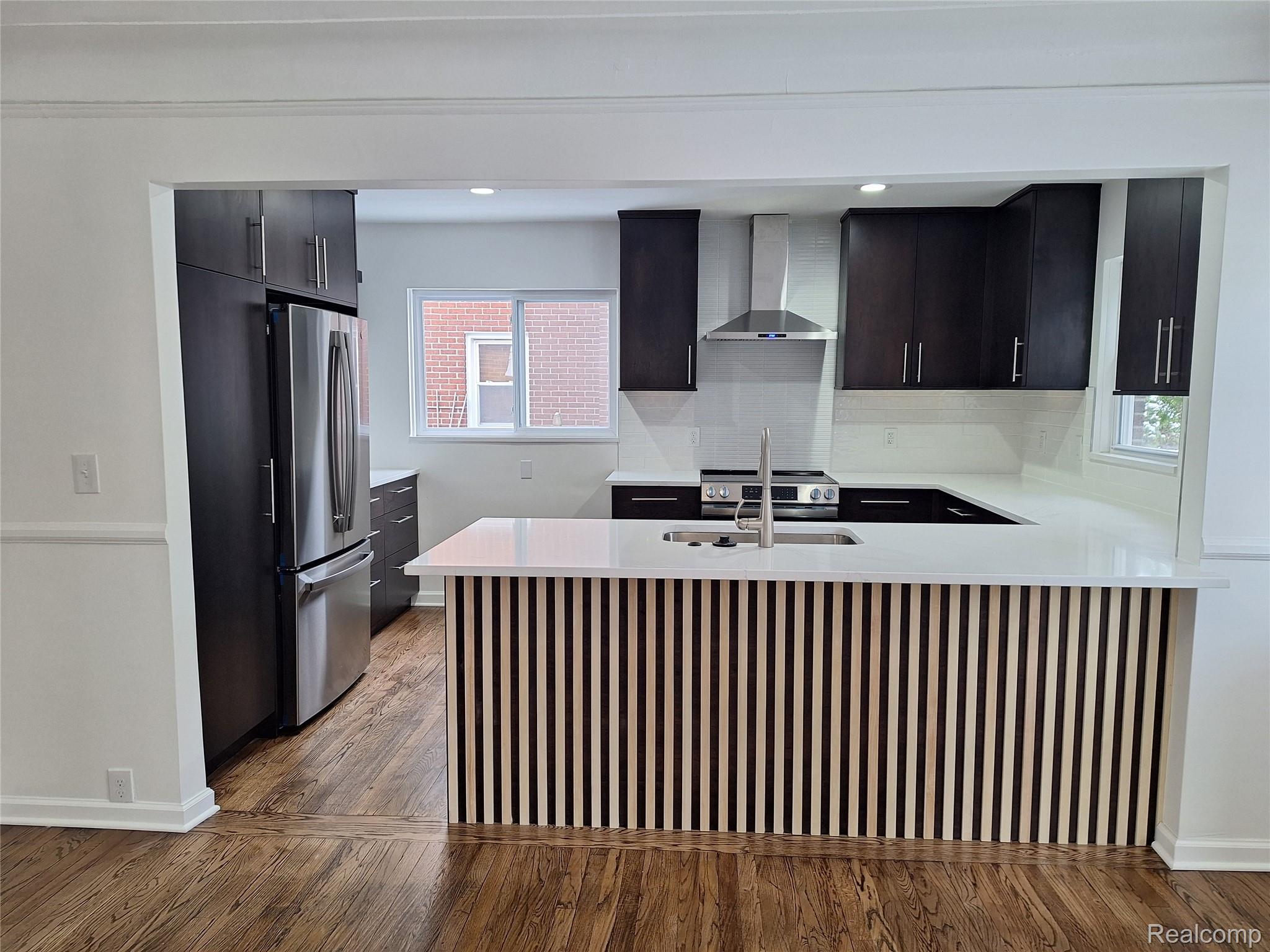 607 S Connecticut Avenue Property Photo 9
