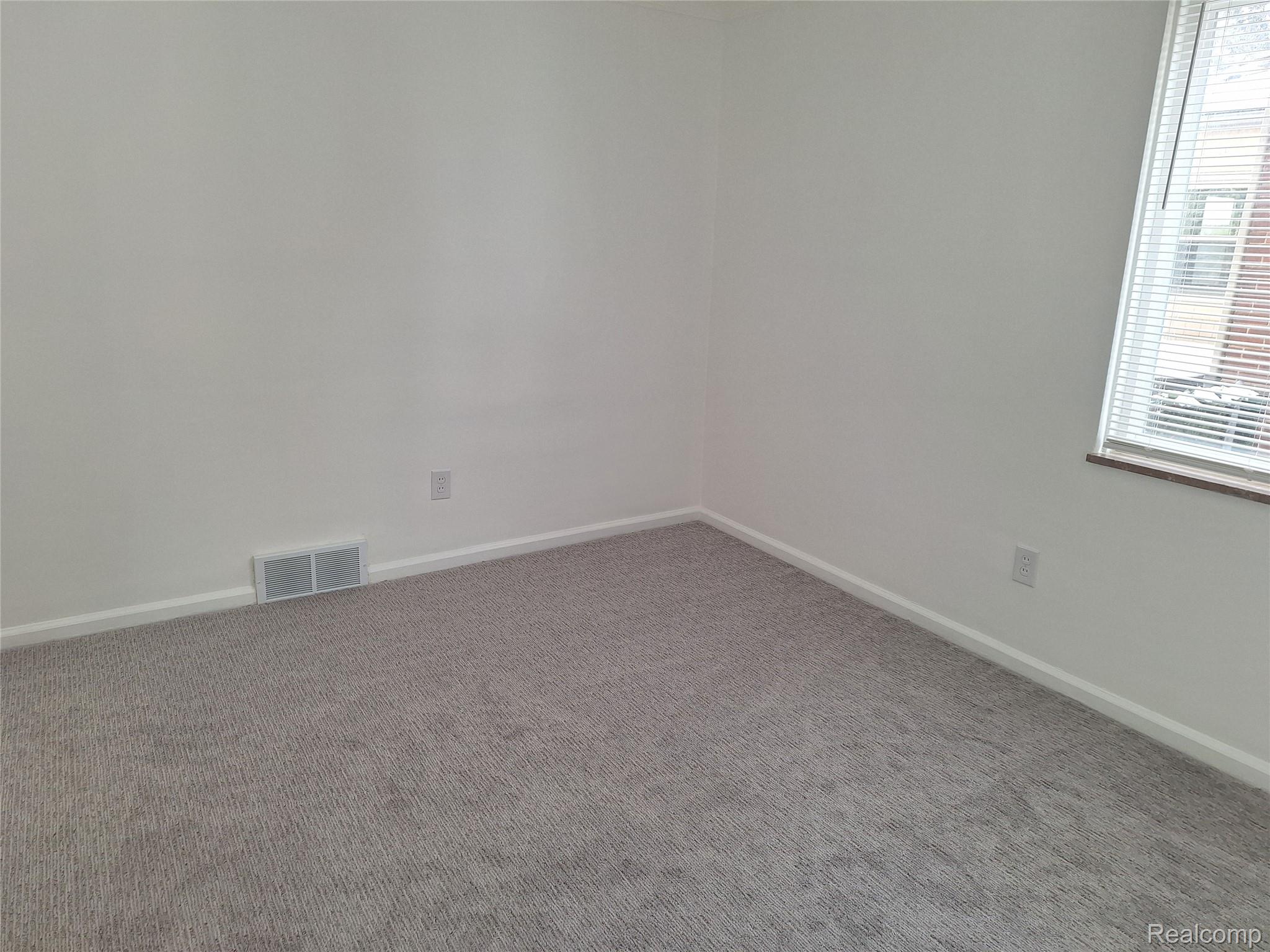 607 S Connecticut Avenue Property Photo 18
