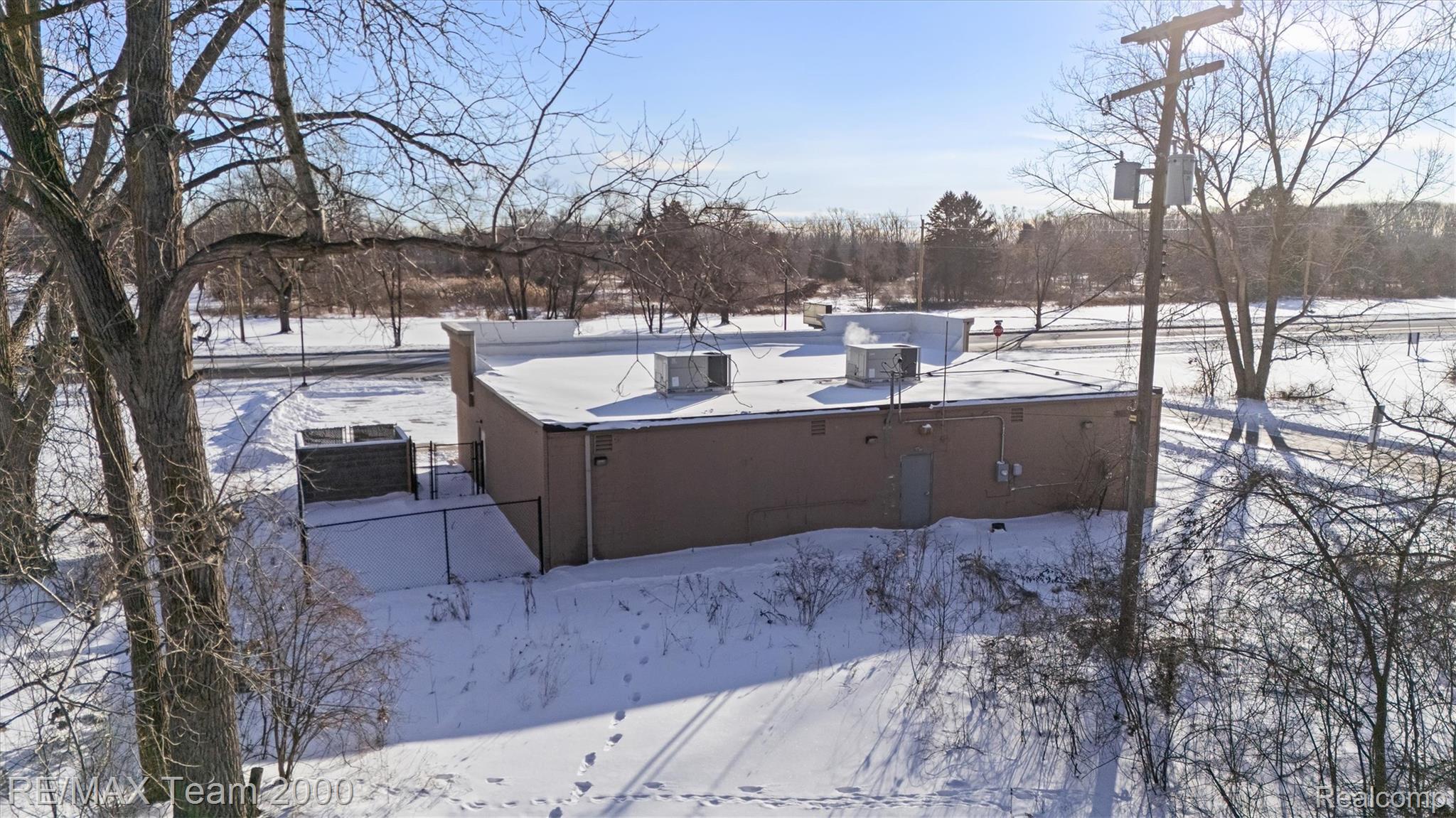 8498 Wayne Road Property Photo 10