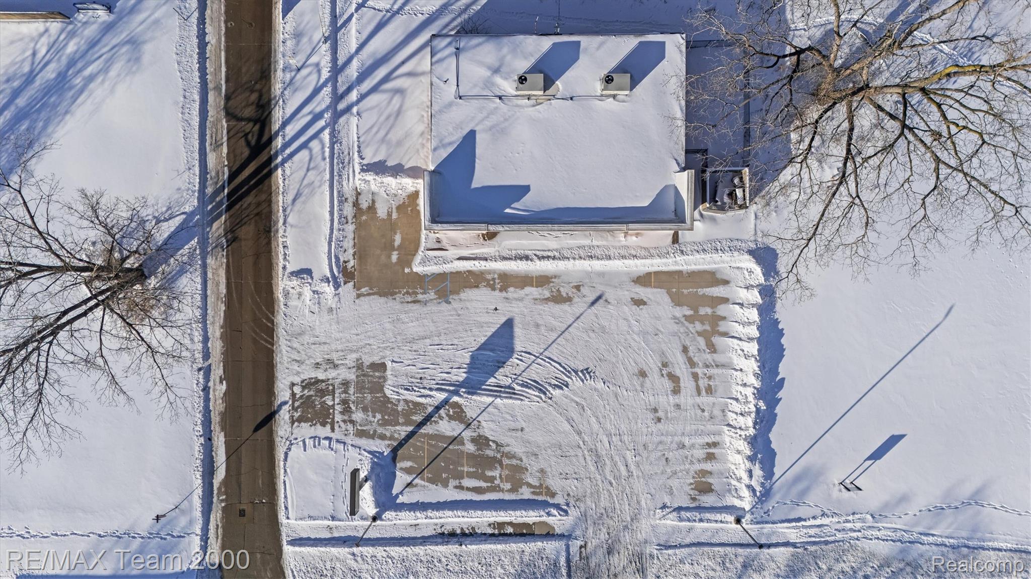 8498 Wayne Road Property Photo 11