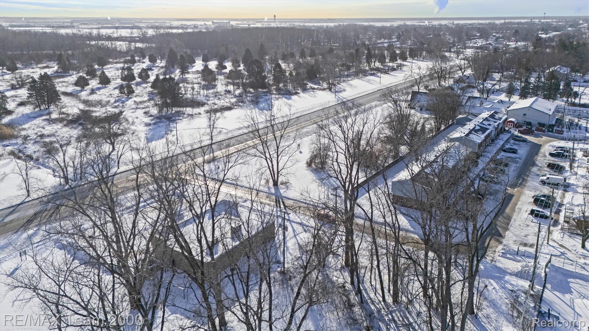 8498 Wayne Road Property Photo 12