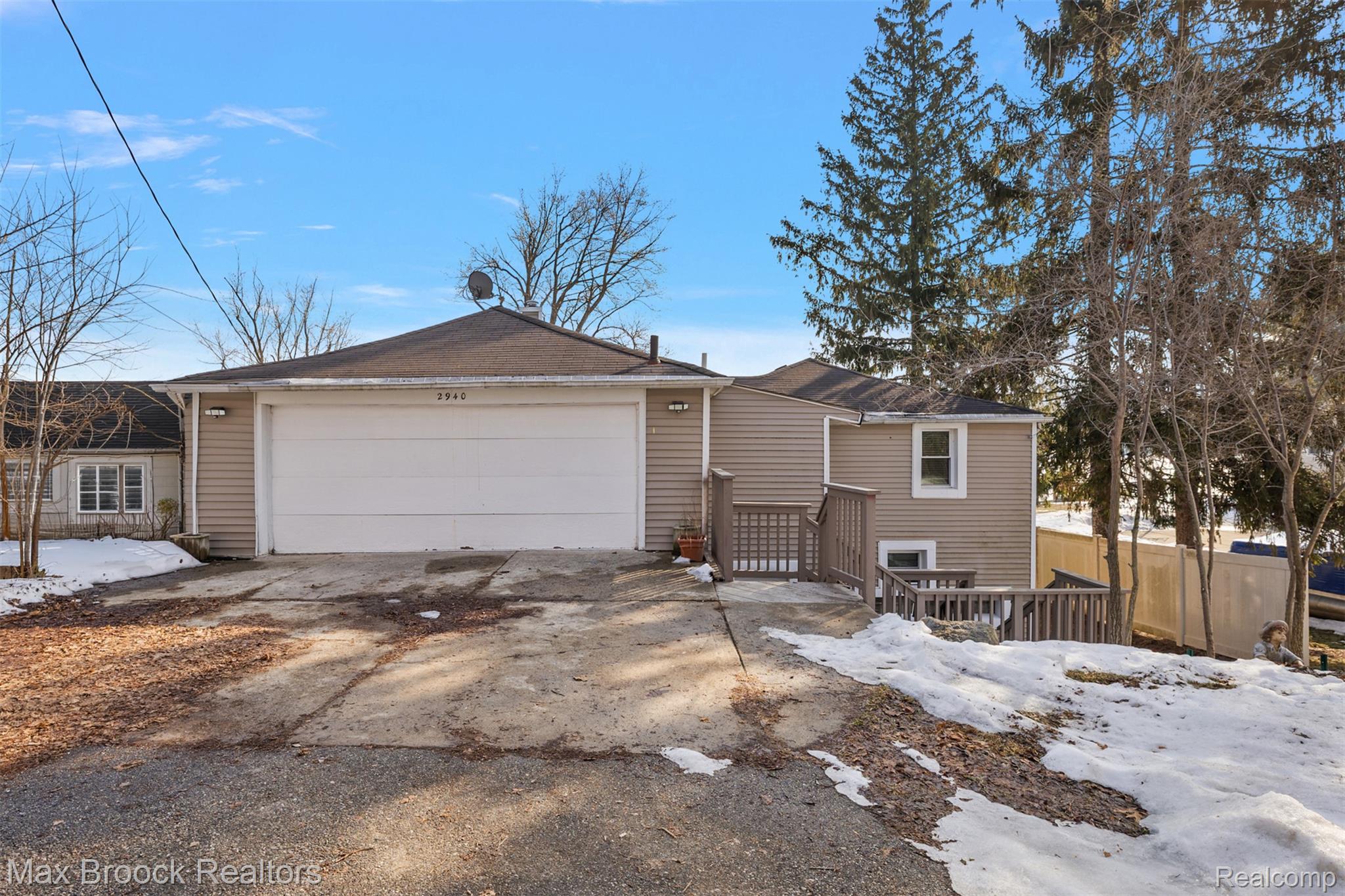 2940 Steeple Hill Road Property Photo 1