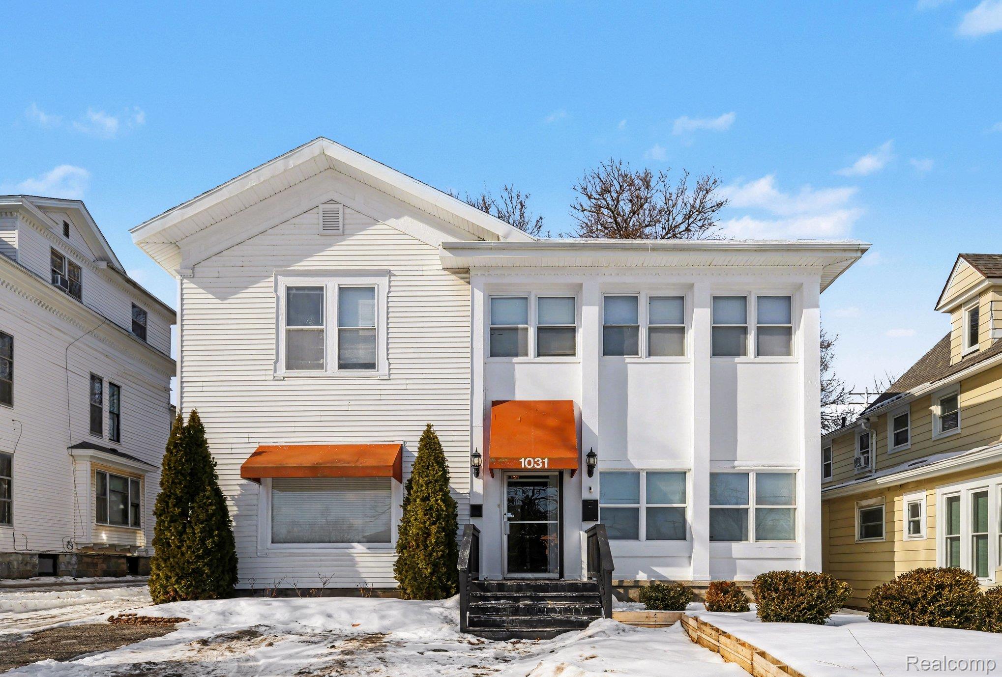 1031 N Washington Avenue Property Photo 1