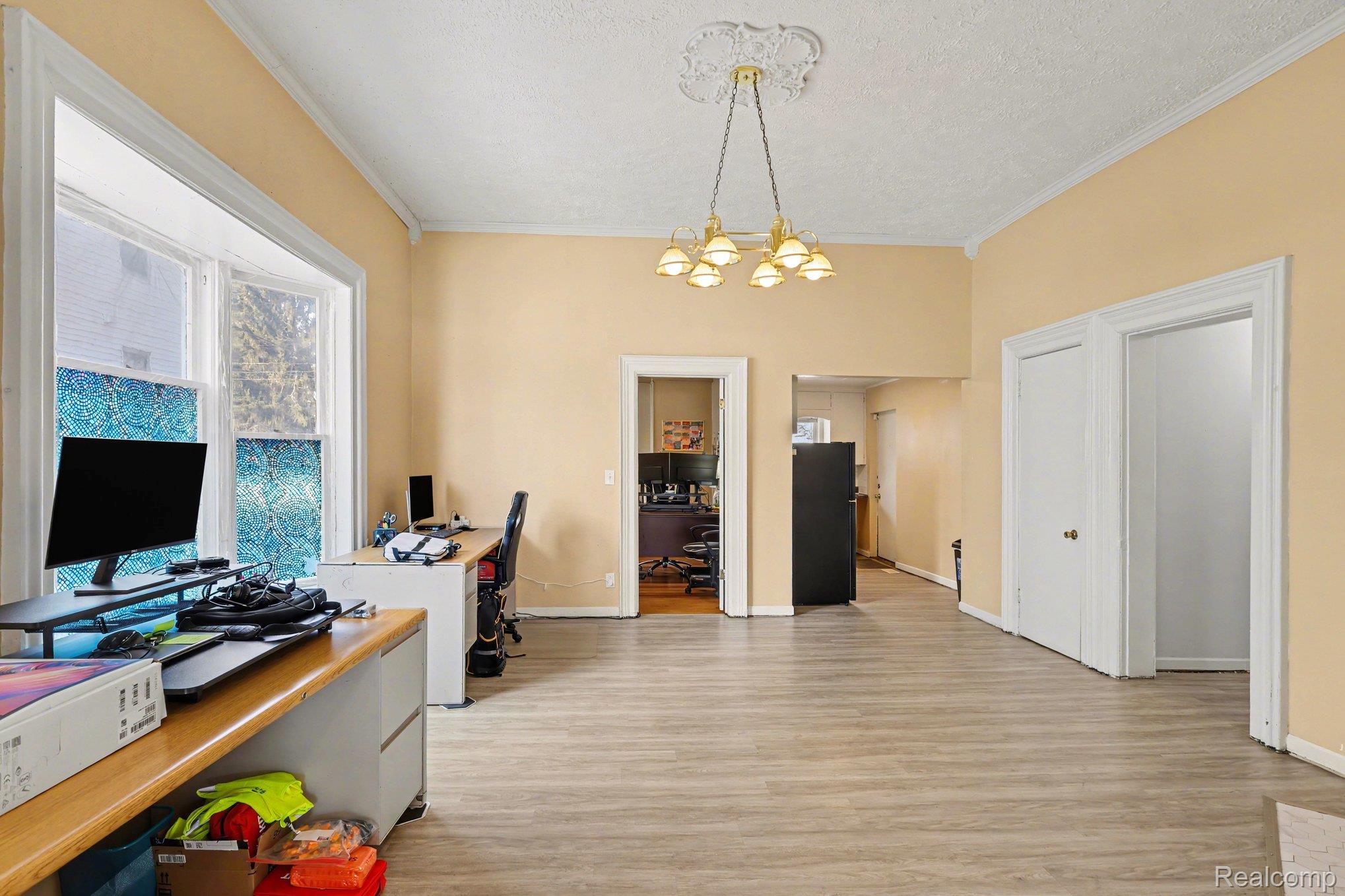 1031 N Washington Avenue Property Photo 7