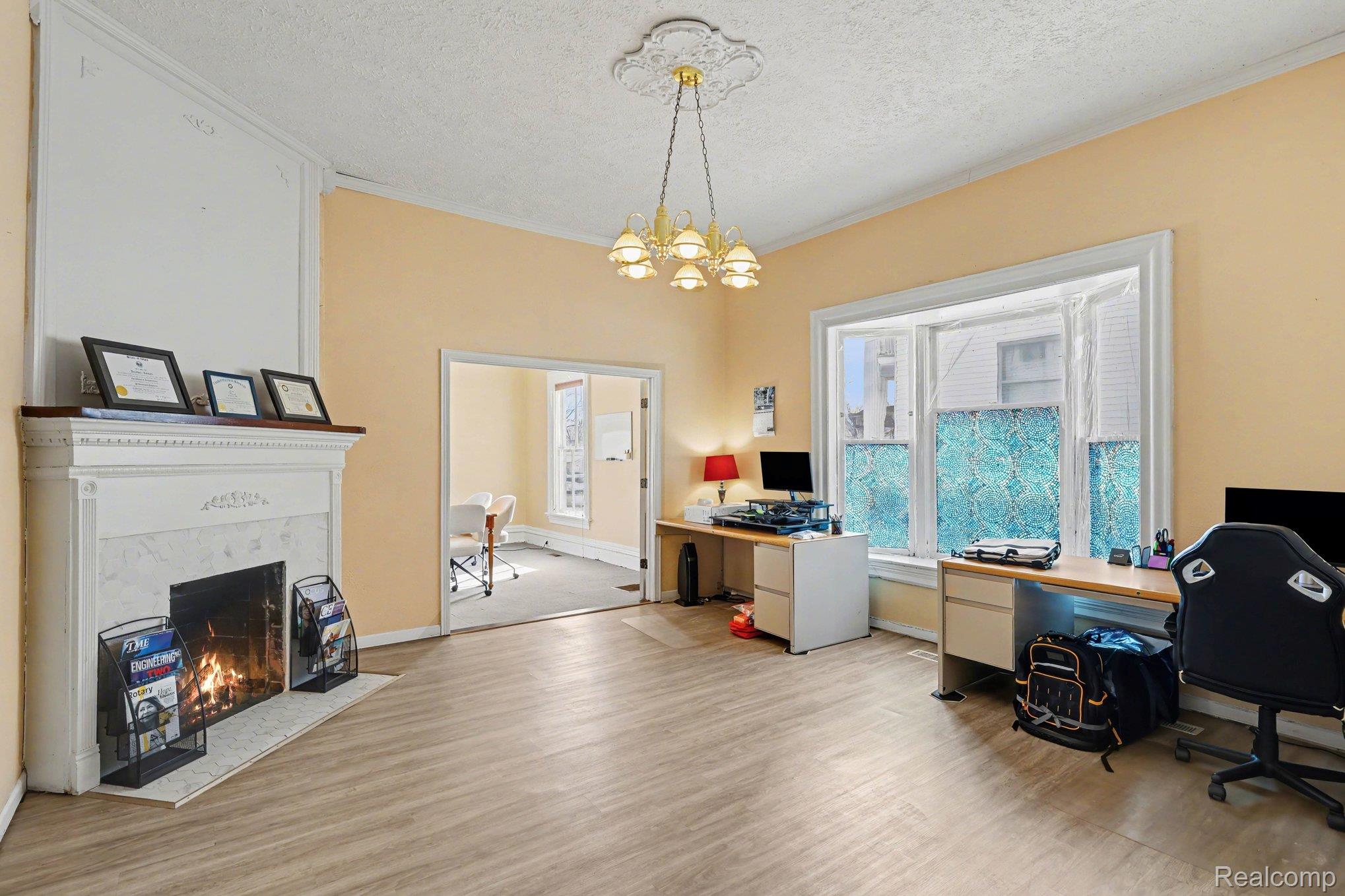 1031 N Washington Avenue Property Photo 8