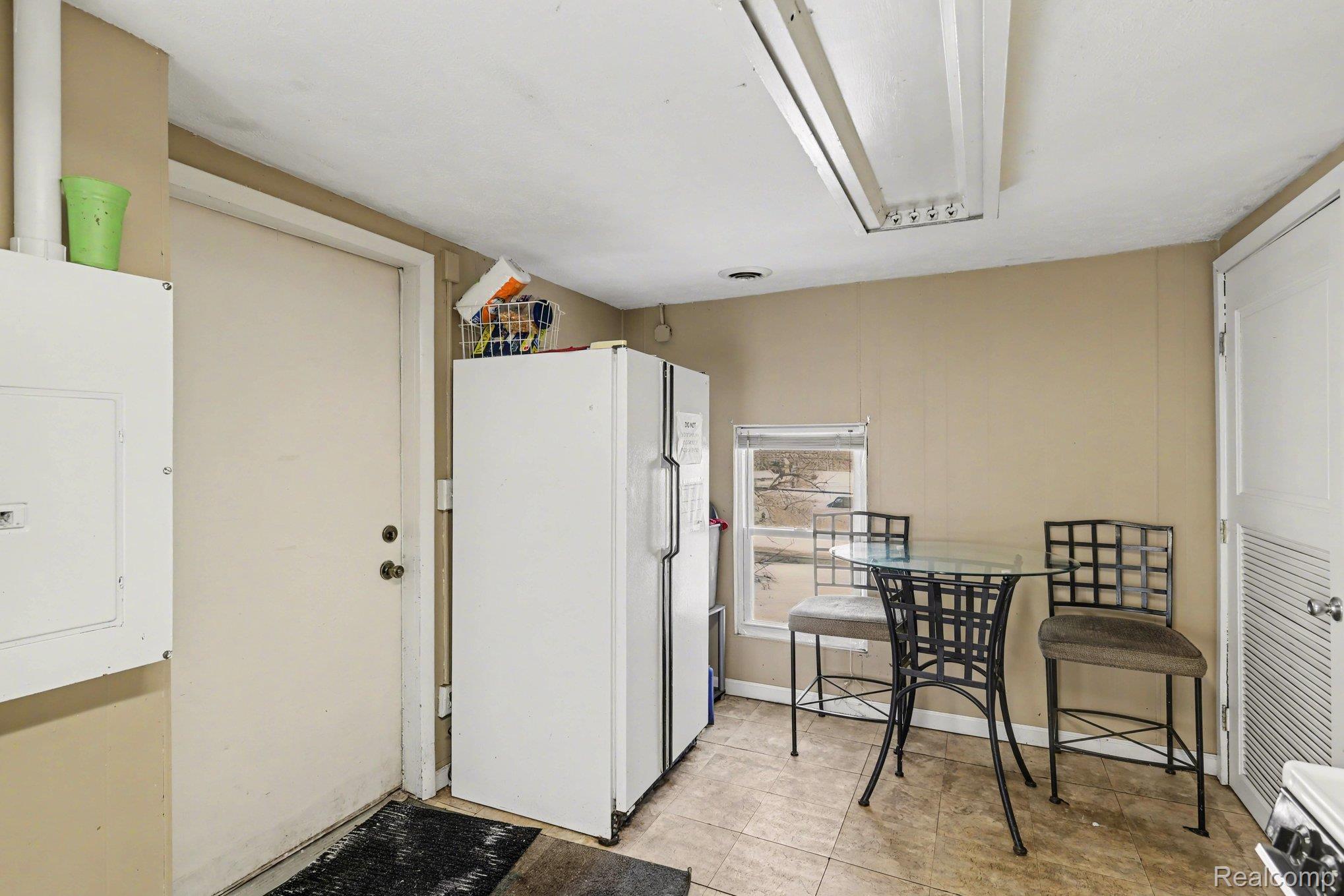 1031 N Washington Avenue Property Photo 17