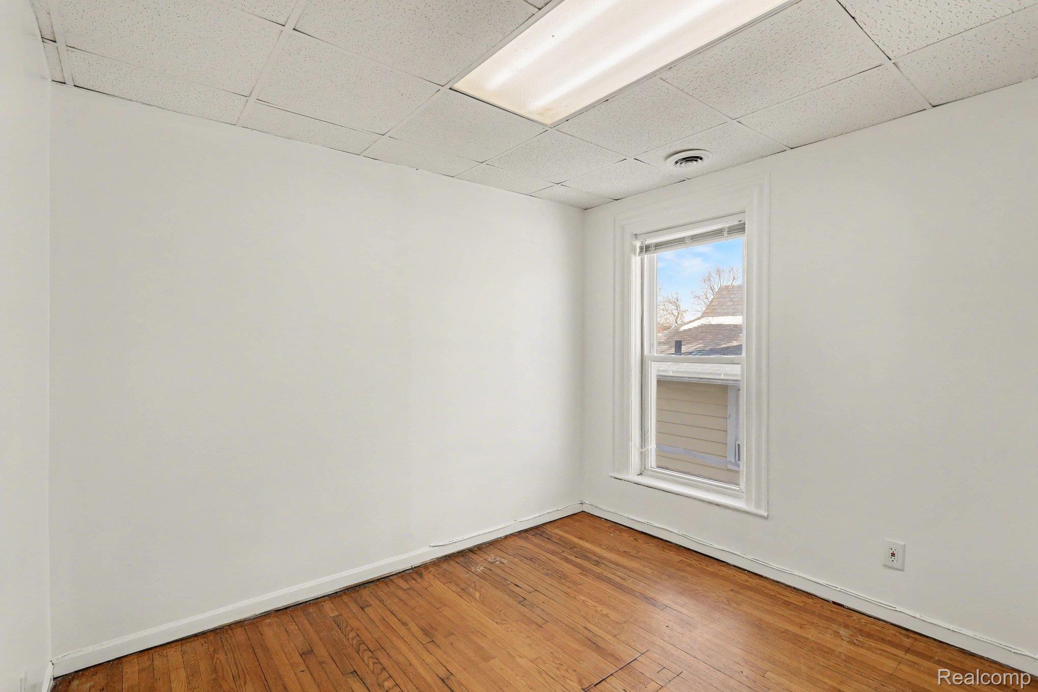 1031 N Washington Avenue Property Photo 22