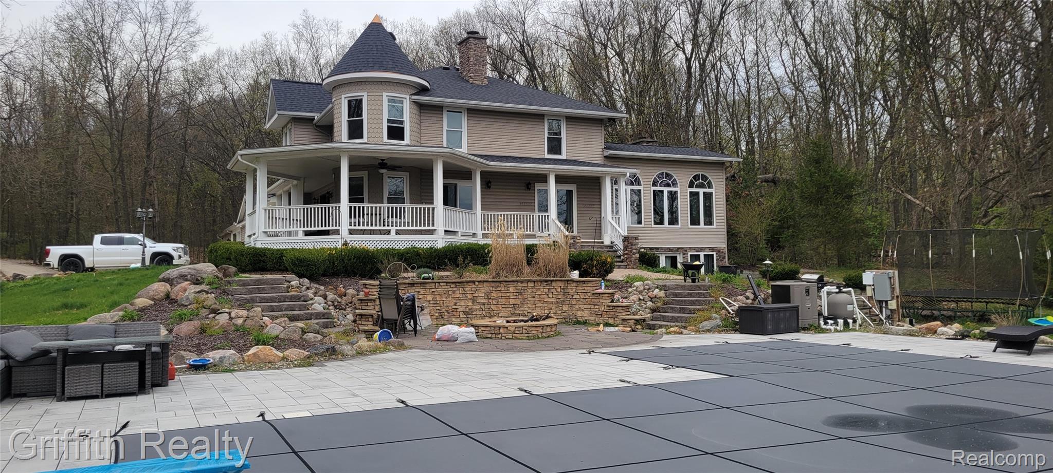 3937 Green Hills Drive Property Photo 1