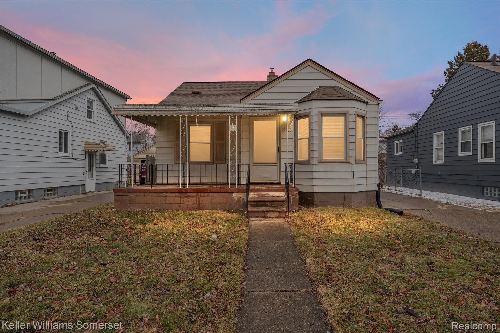 19163 Kenosha Street Property Photo 1