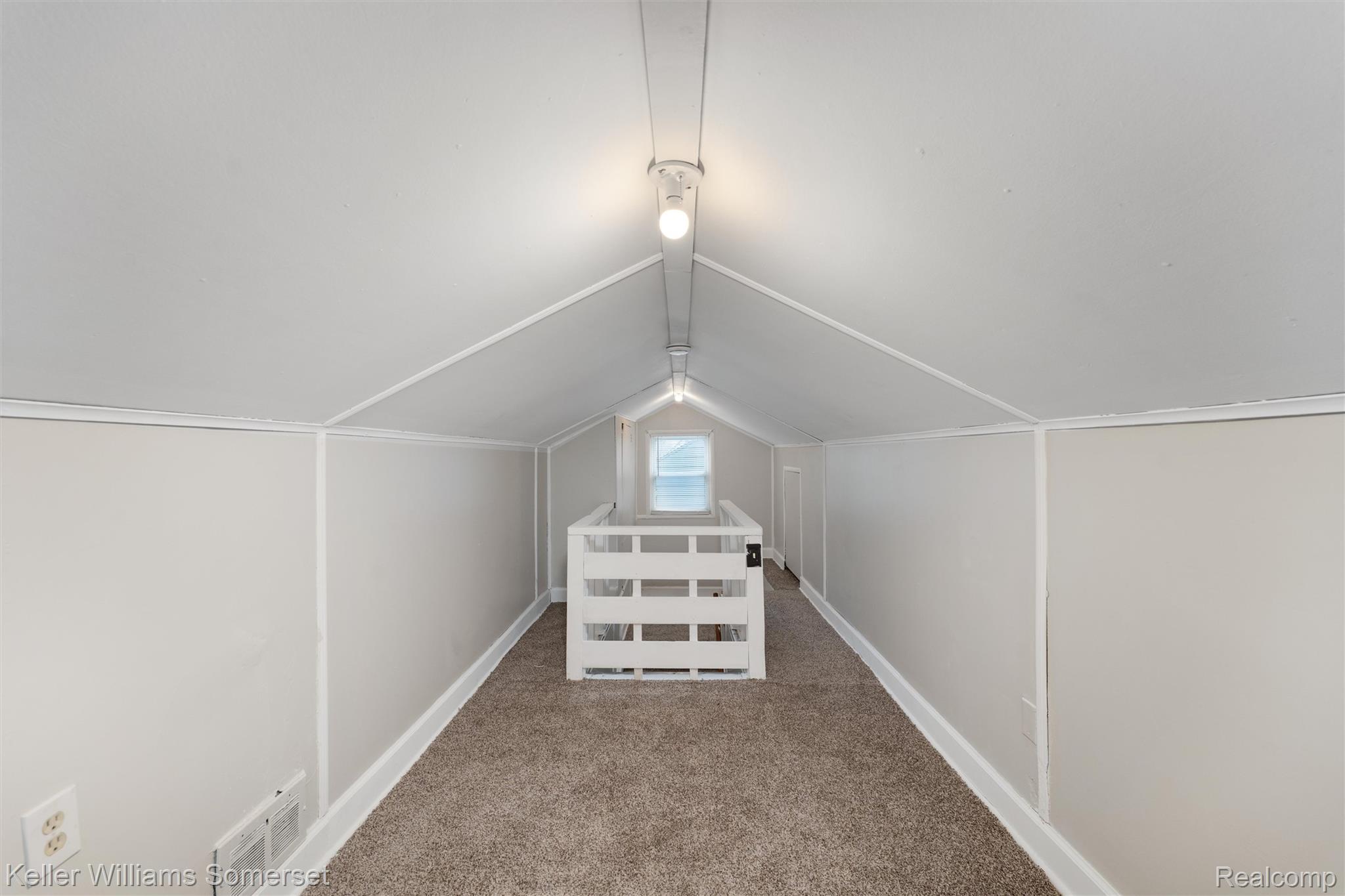 19163 Kenosha Street Property Photo 16