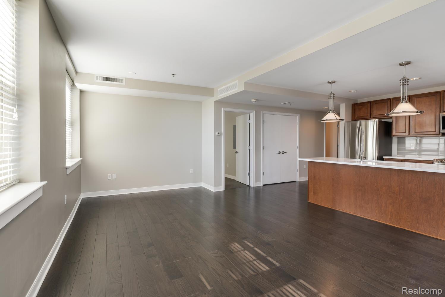 525 W Lafayette Boulevard Property Photo 15