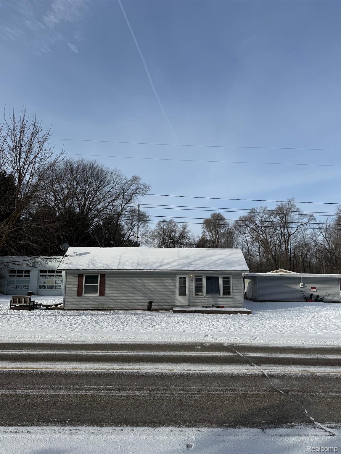 6934 Lansing Avenue Property Photo 2