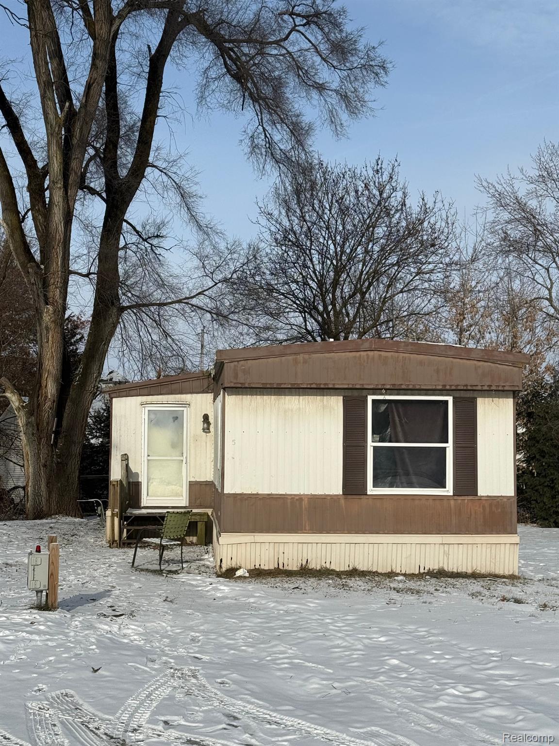 6934 Lansing Avenue Property Photo 9