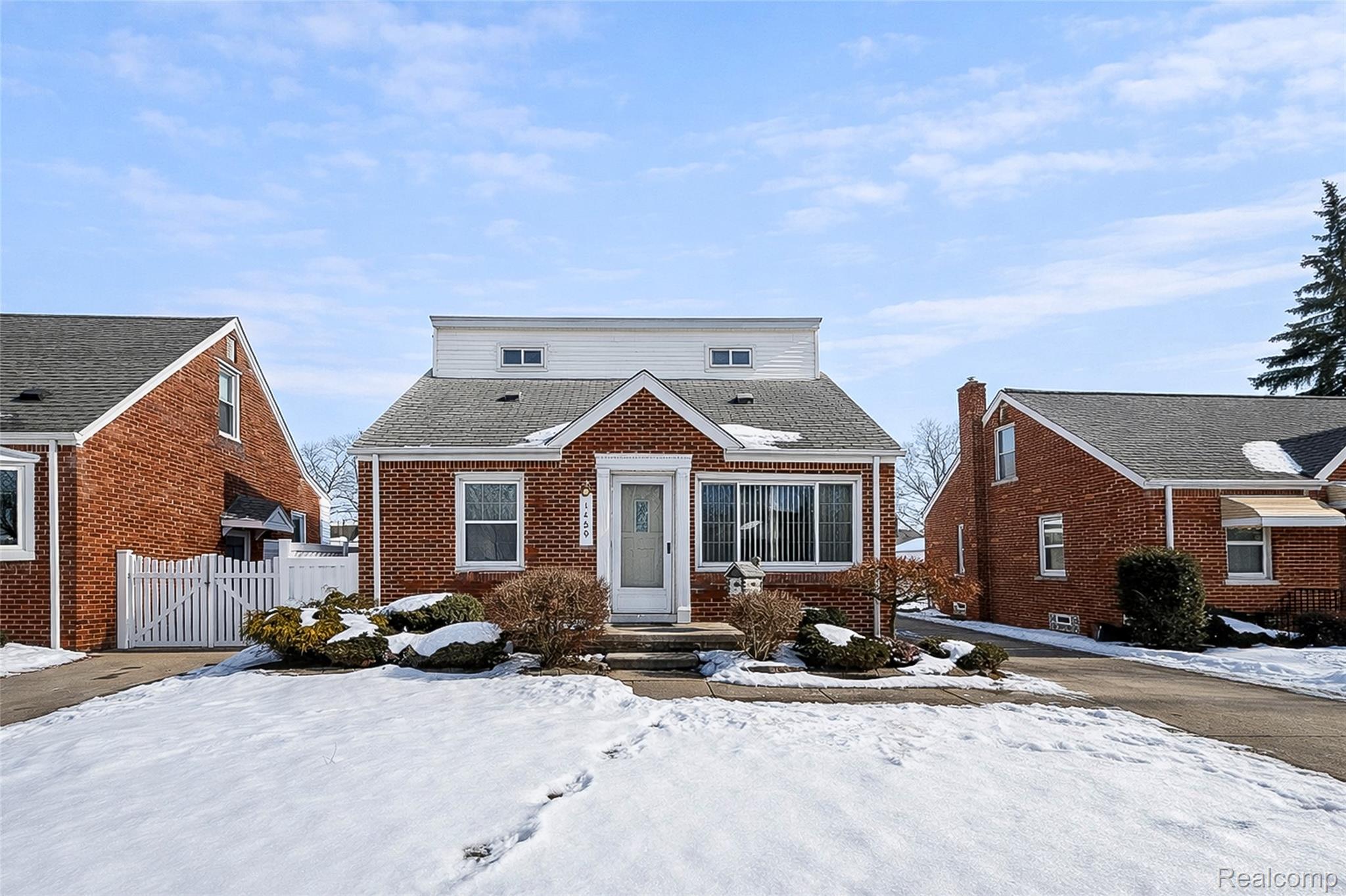 1459 22nd Street Property Photo 1